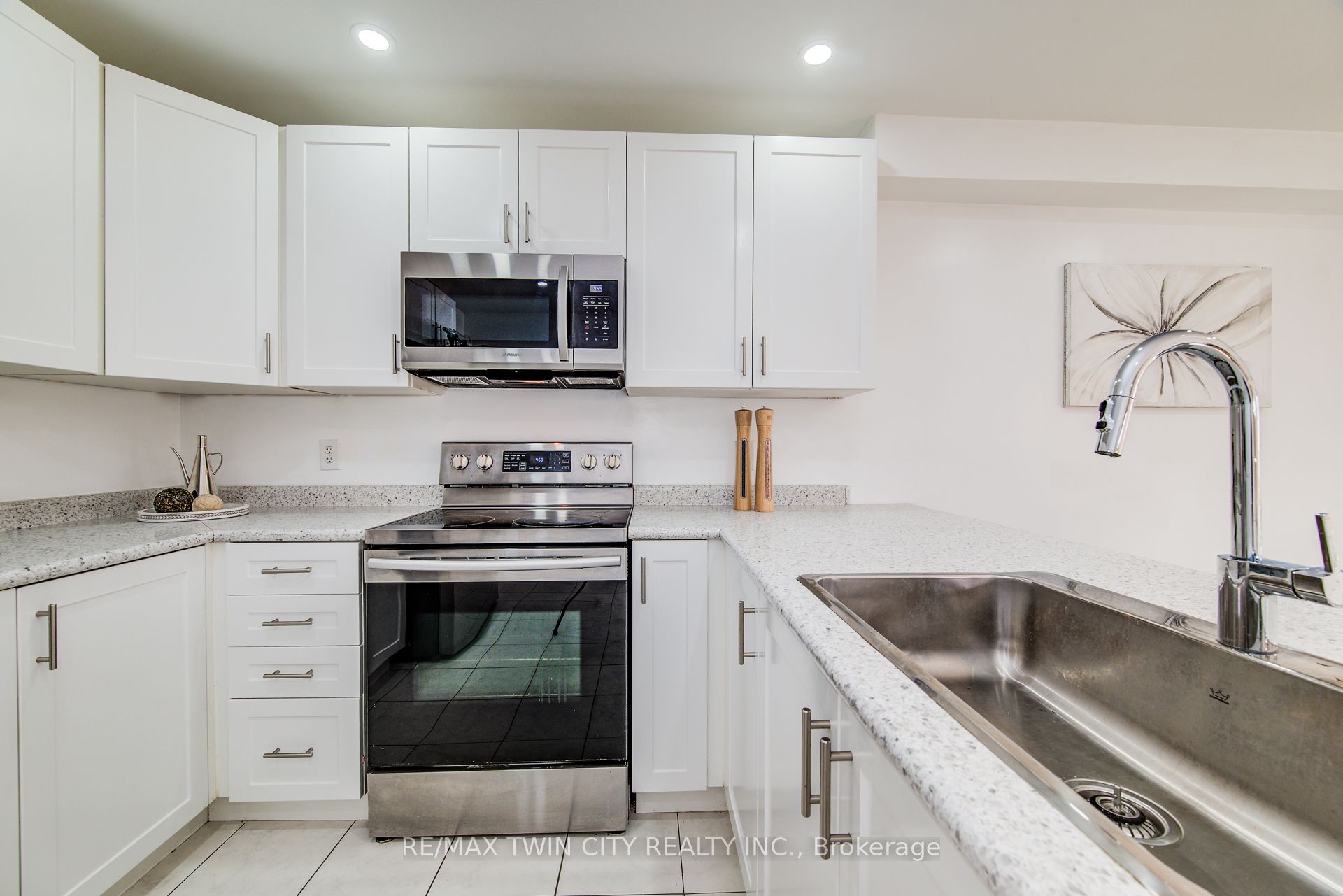 Photo 68 of 991 Hannah Avenue S, North Perth, Listowel — HOMEH