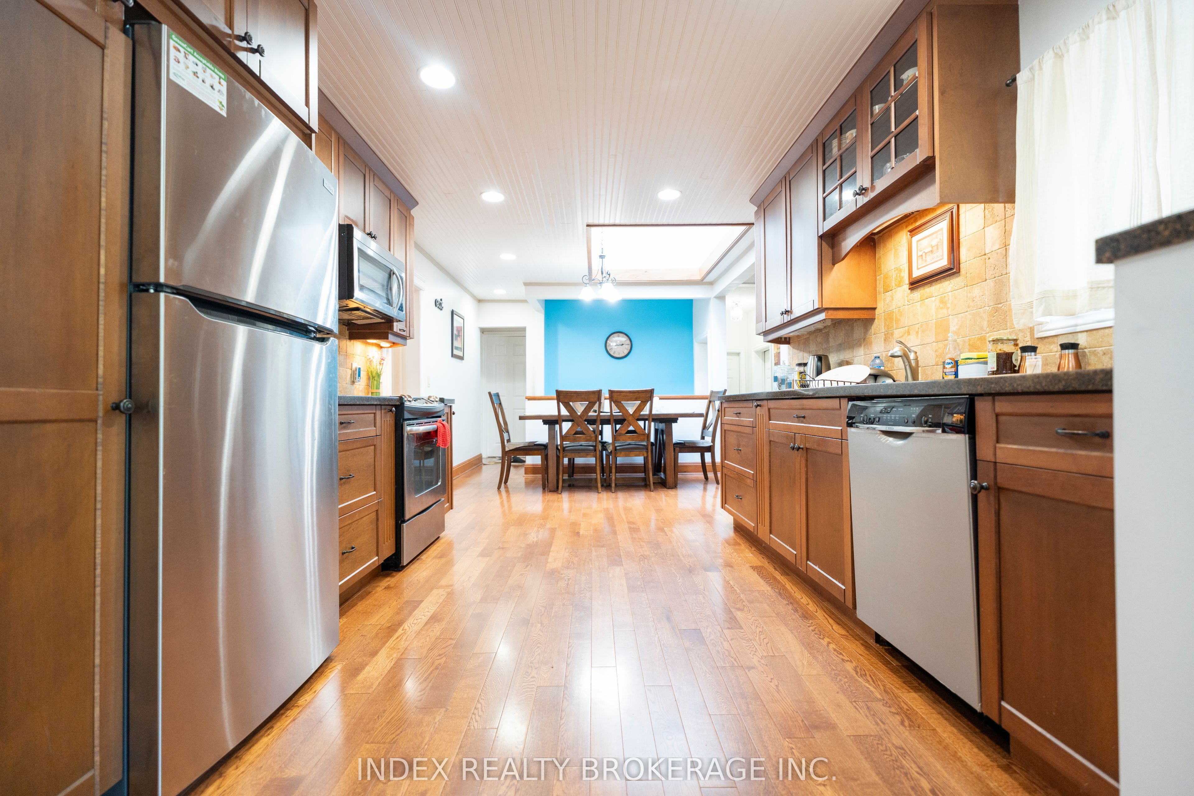 Photo 66 of 1073 Kent Avenue E, Oakville, College Park — HOMEH