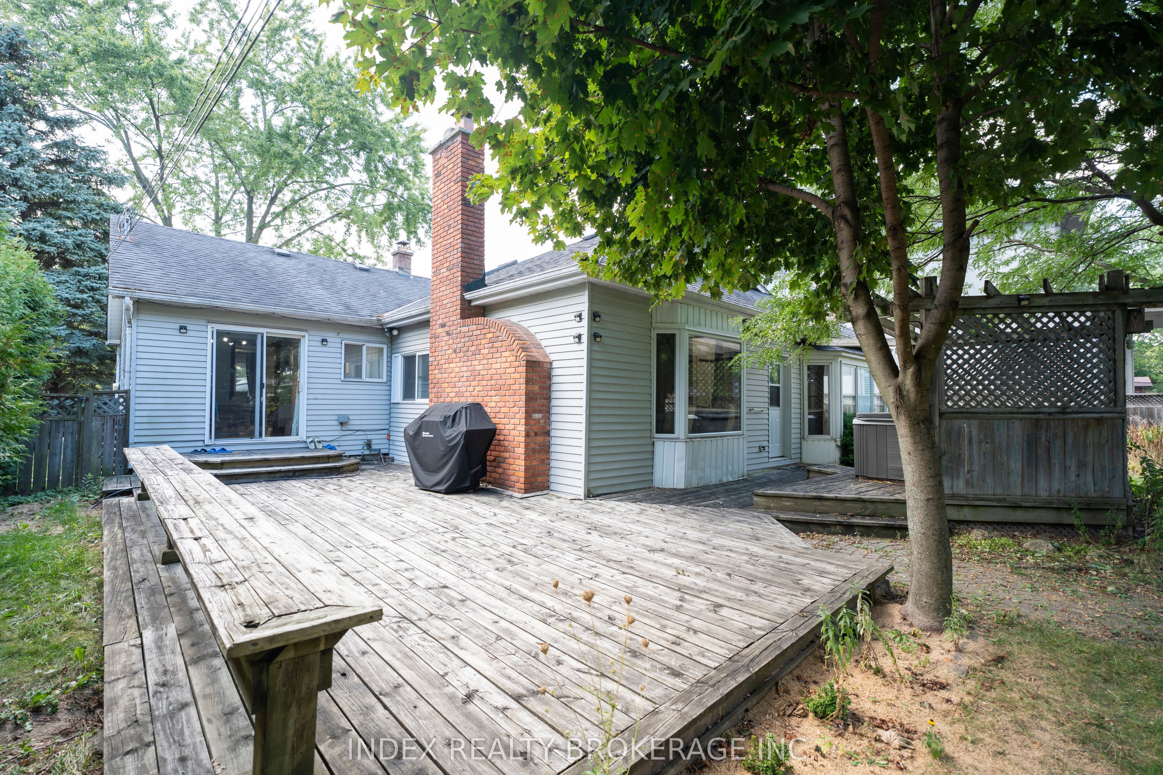 Photo 97 of 1073 Kent Avenue E, Oakville, College Park — HOMEH