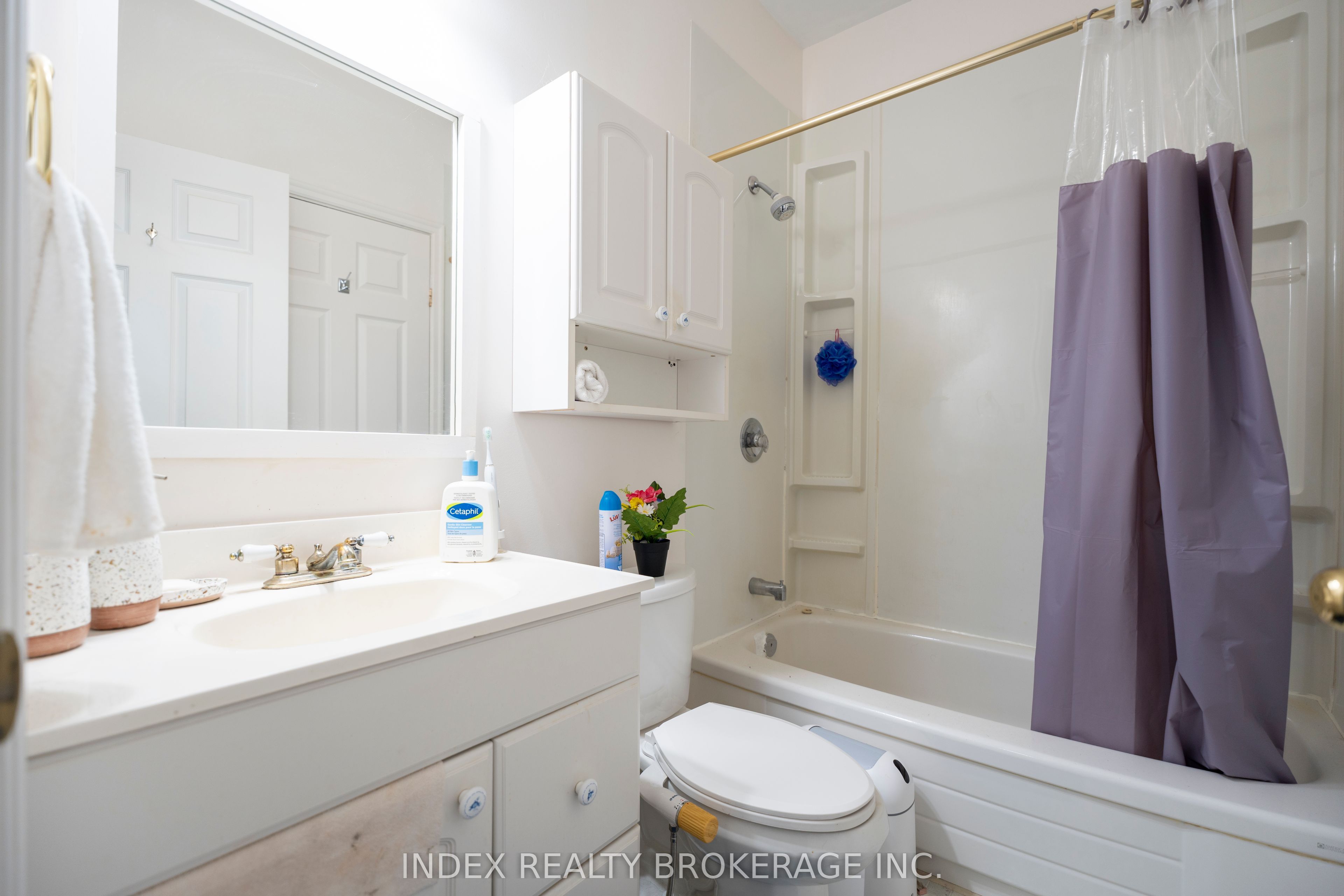 Photo 80 of 1073 Kent Avenue E, Oakville, College Park — HOMEH