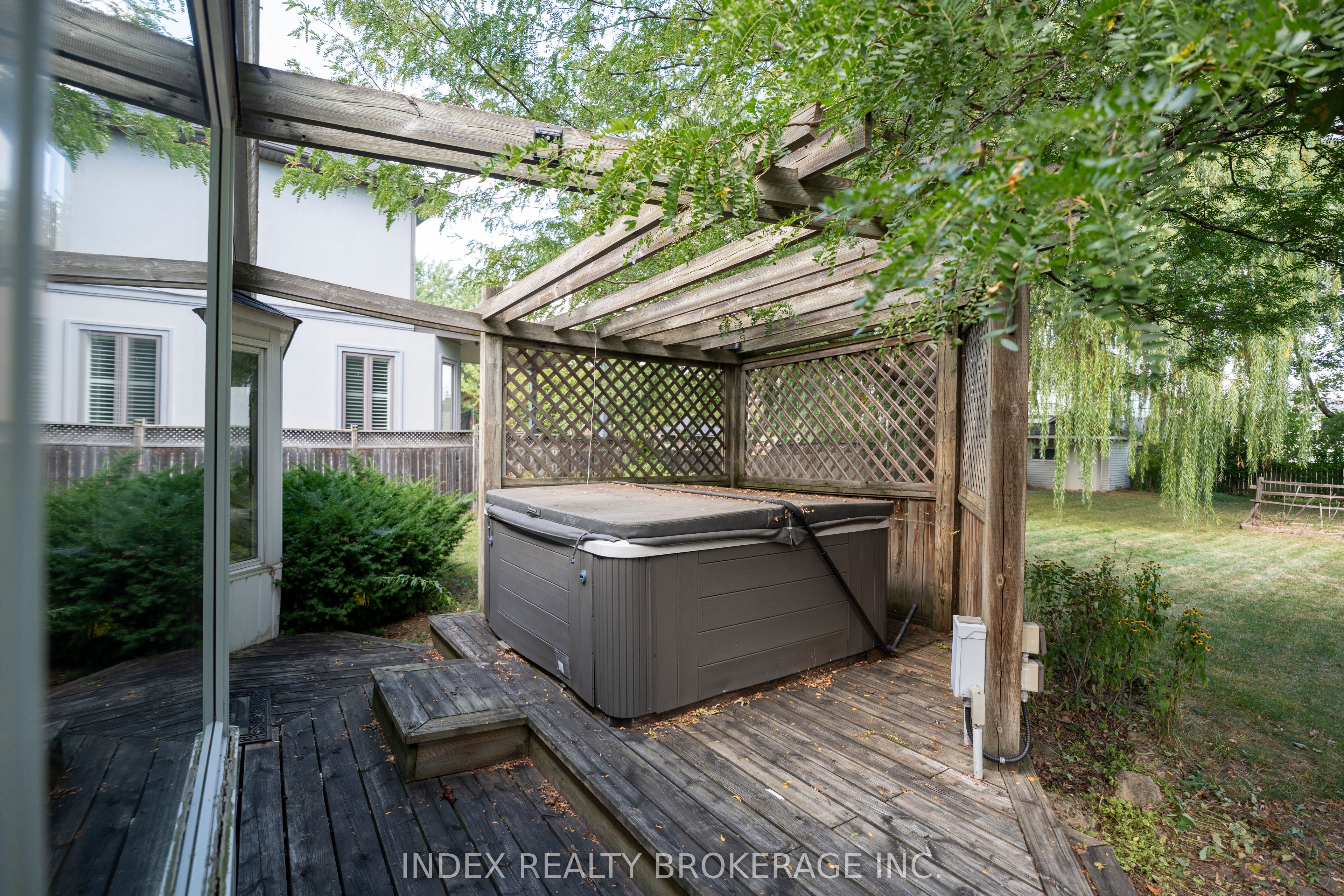Photo 99 of 1073 Kent Avenue E, Oakville, College Park — HOMEH