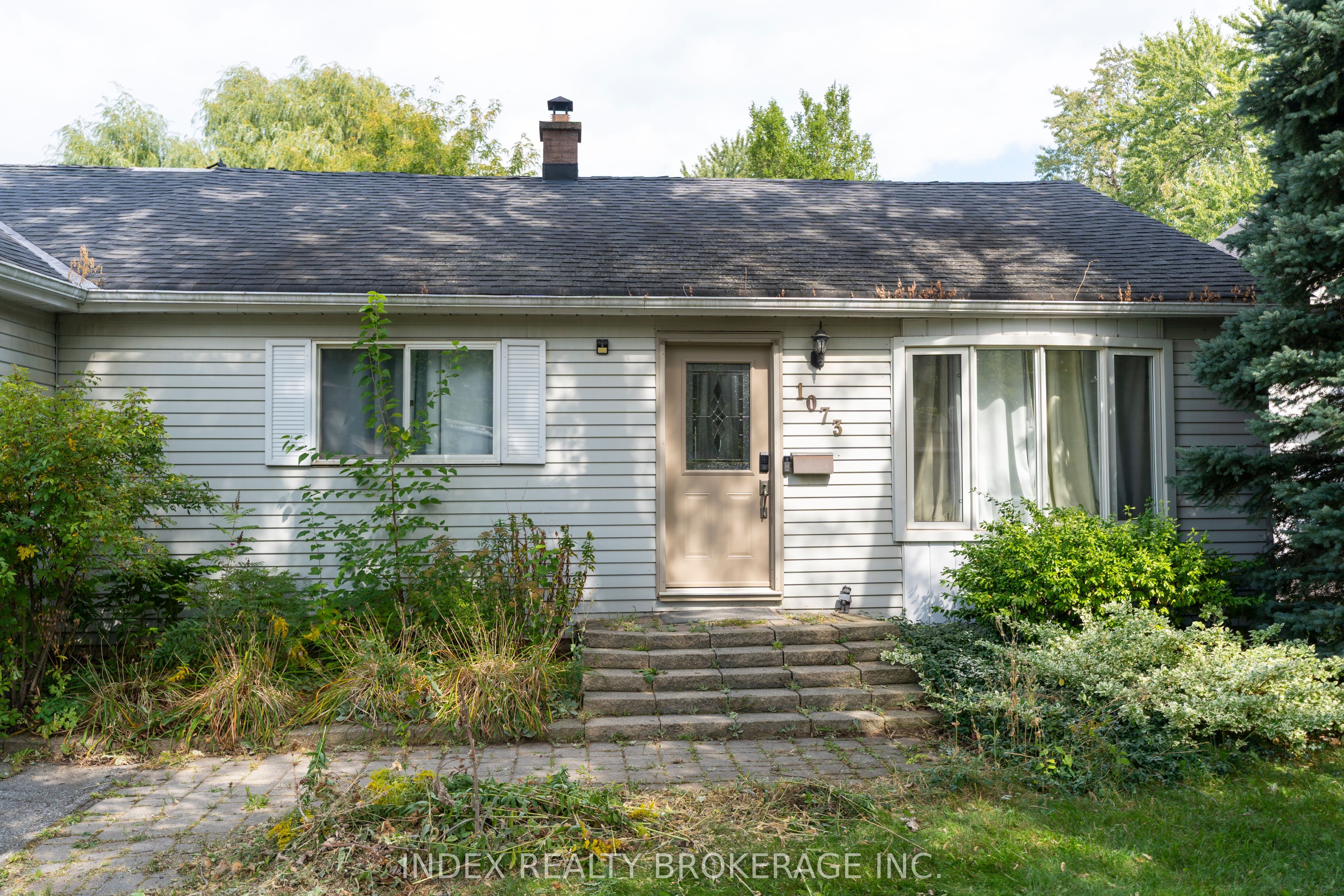 Photo 55 of 1073 Kent Avenue E, Oakville, College Park — HOMEH