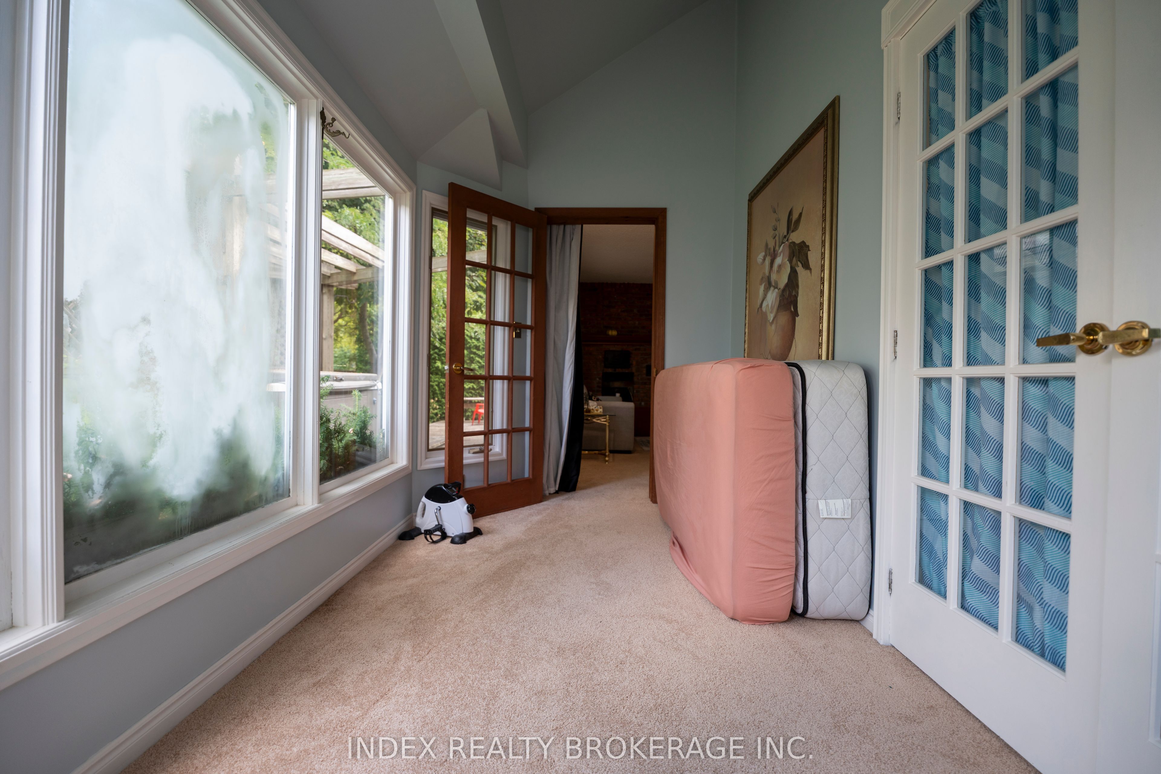 Photo 87 of 1073 Kent Avenue E, Oakville, College Park — HOMEH