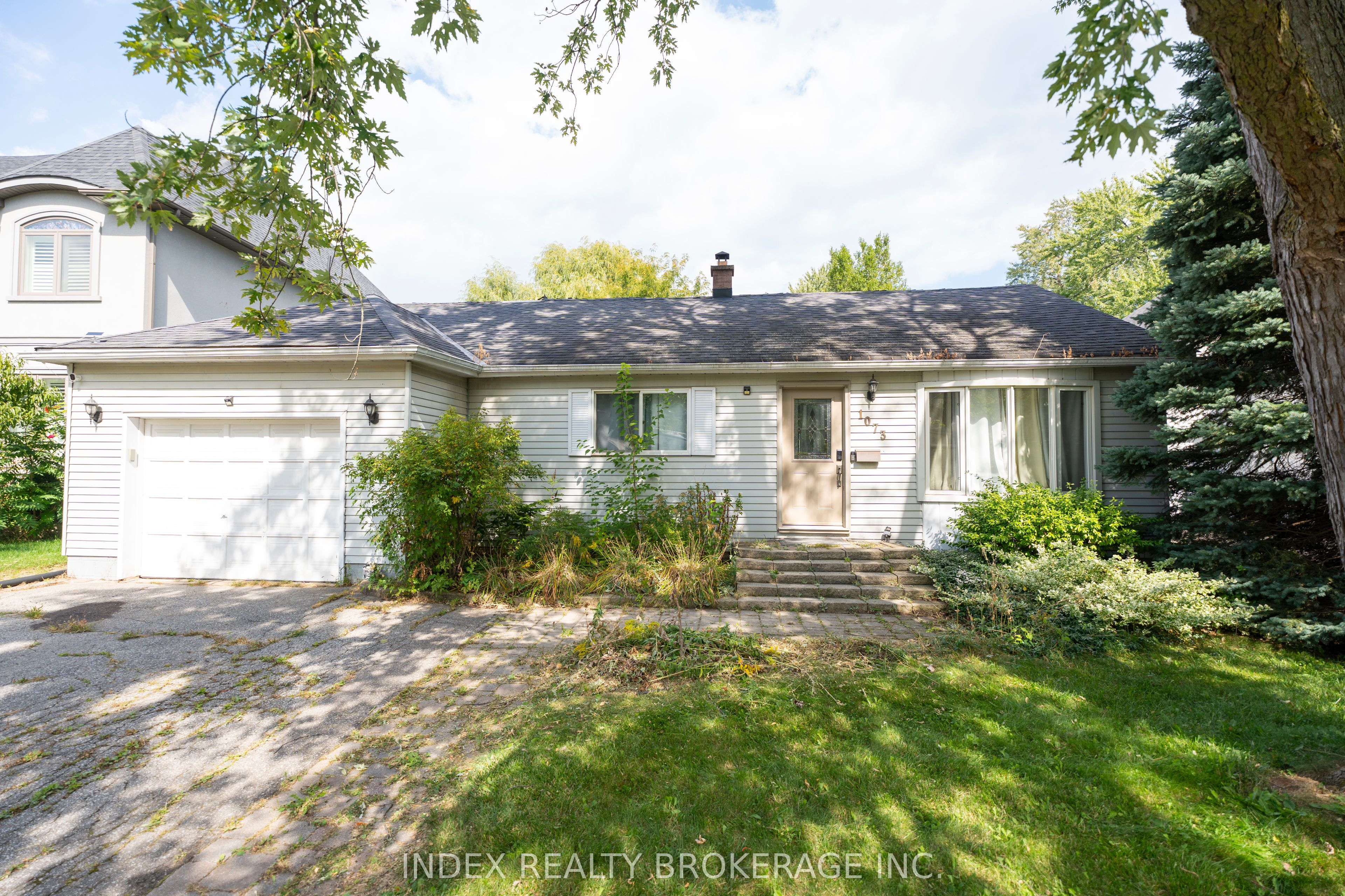 Photo 56 of 1073 Kent Avenue E, Oakville, College Park — HOMEH