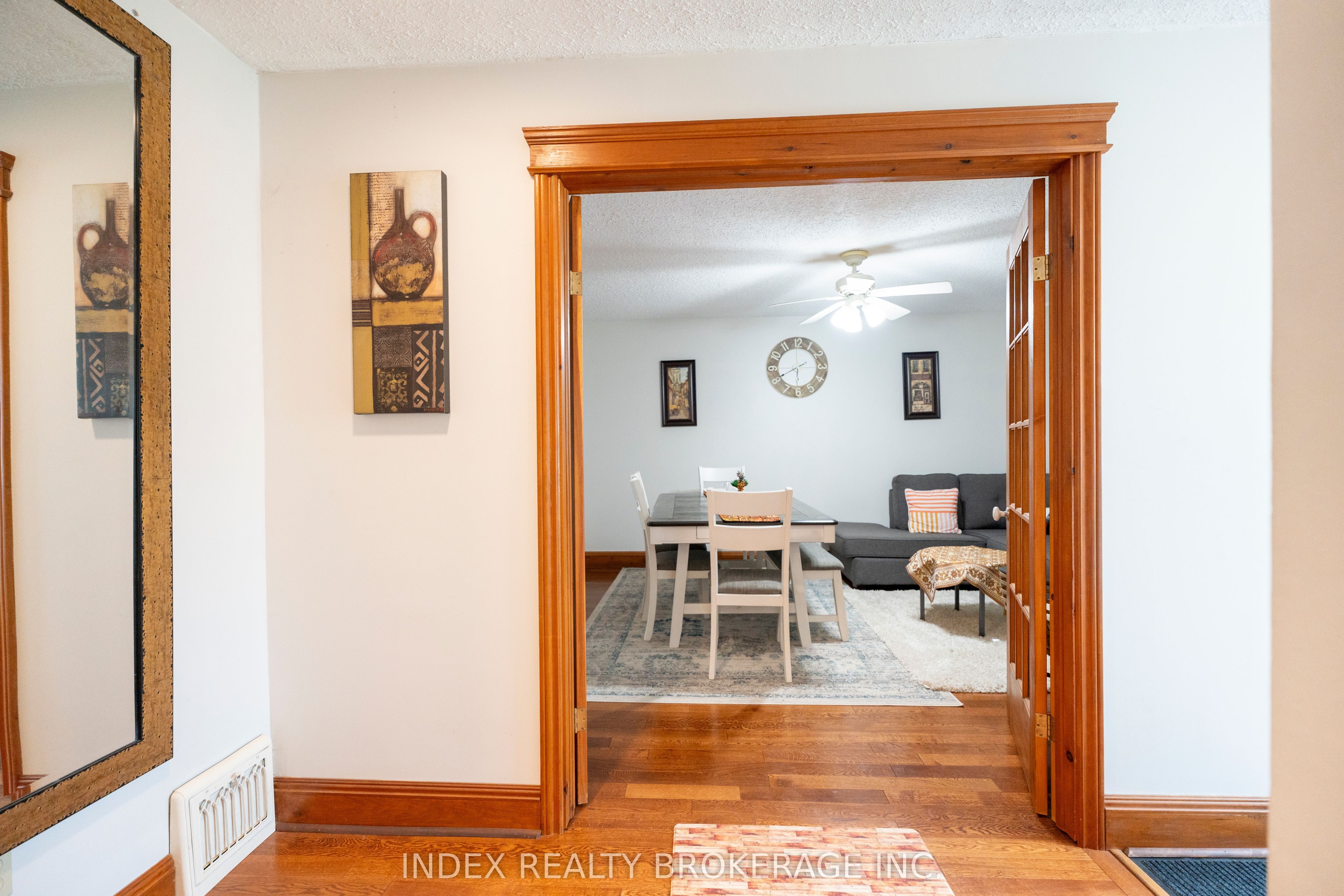 Photo 60 of 1073 Kent Avenue E, Oakville, College Park — HOMEH
