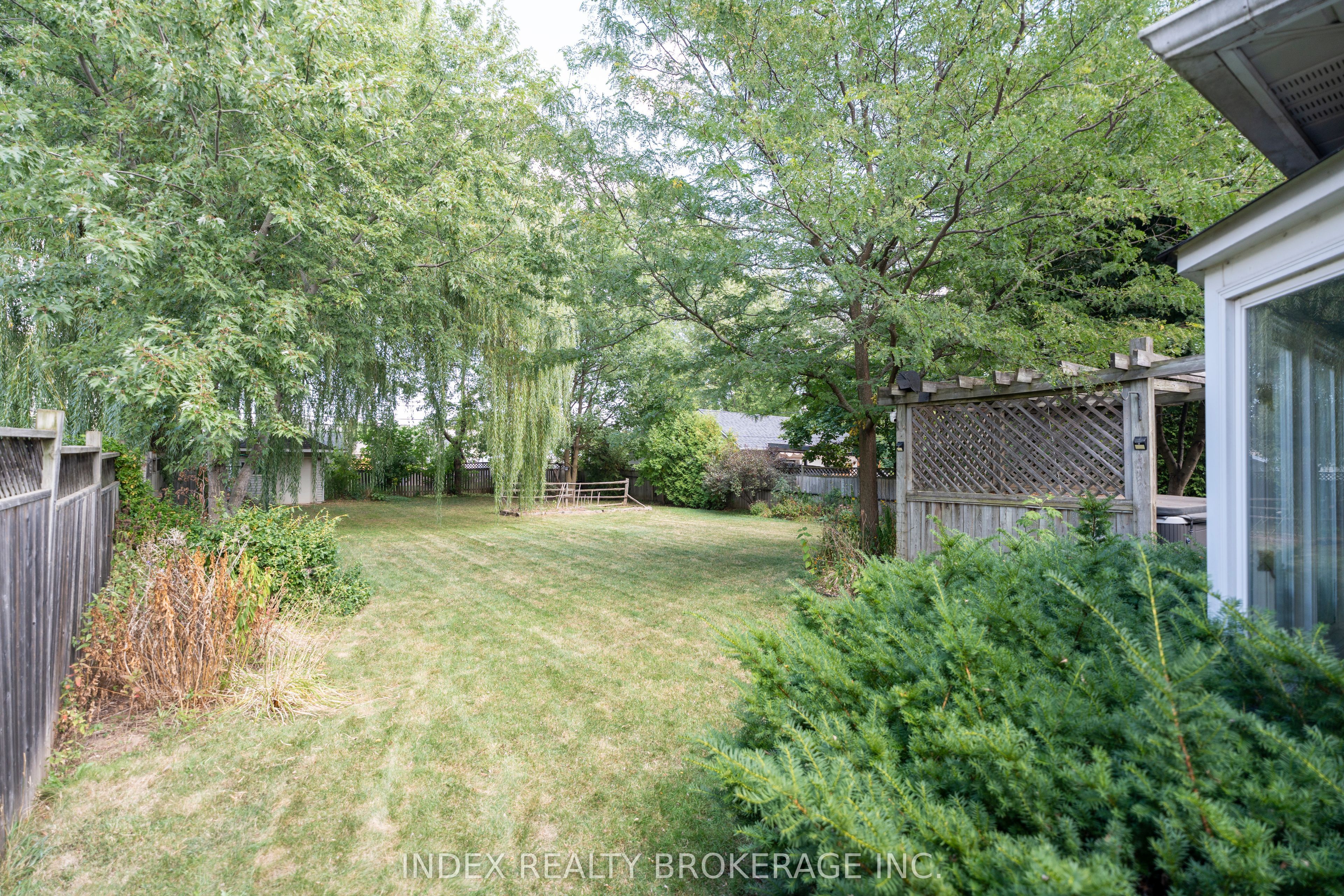 Photo 95 of 1073 Kent Avenue E, Oakville, College Park — HOMEH