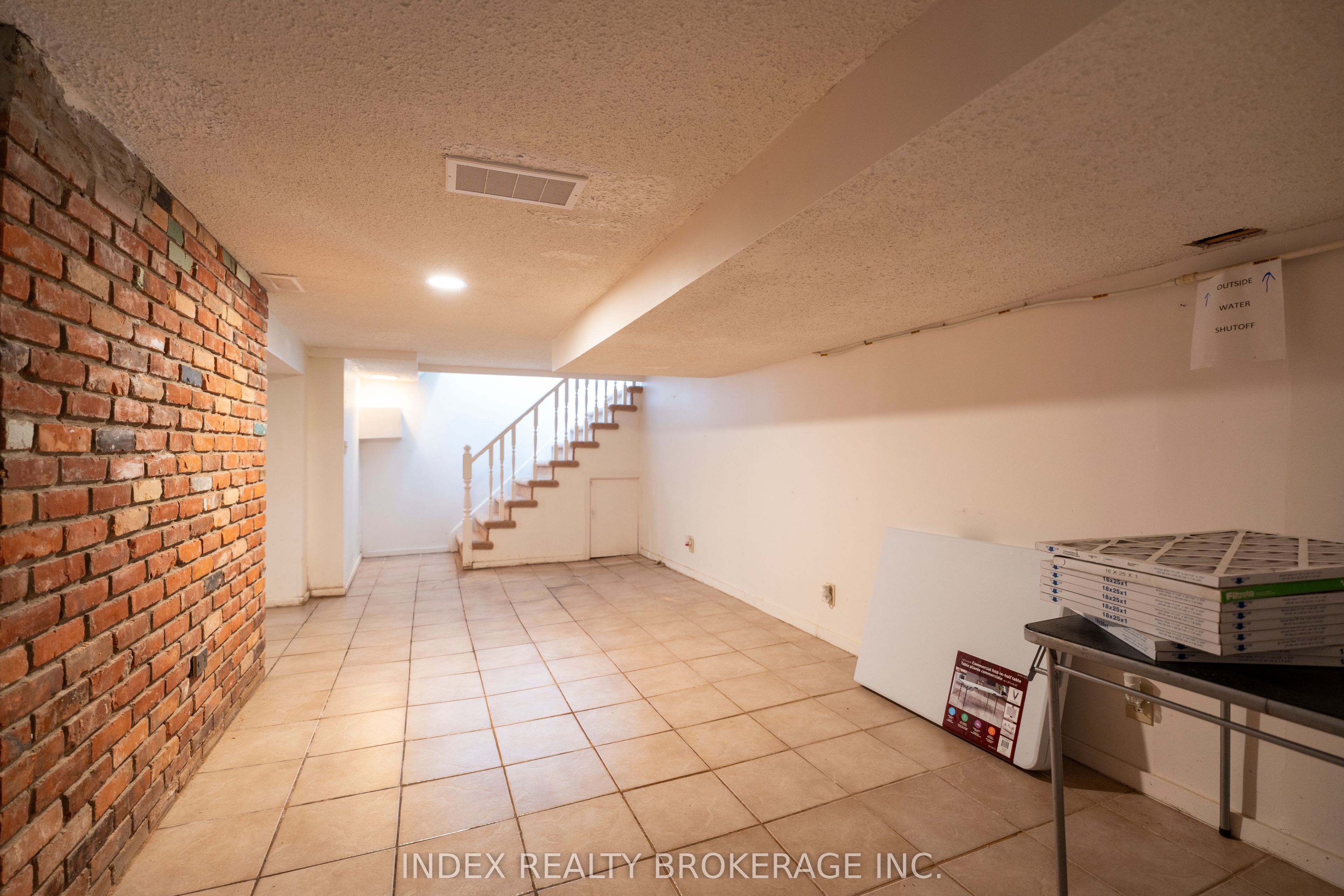 Photo 91 of 1073 Kent Avenue E, Oakville, College Park — HOMEH