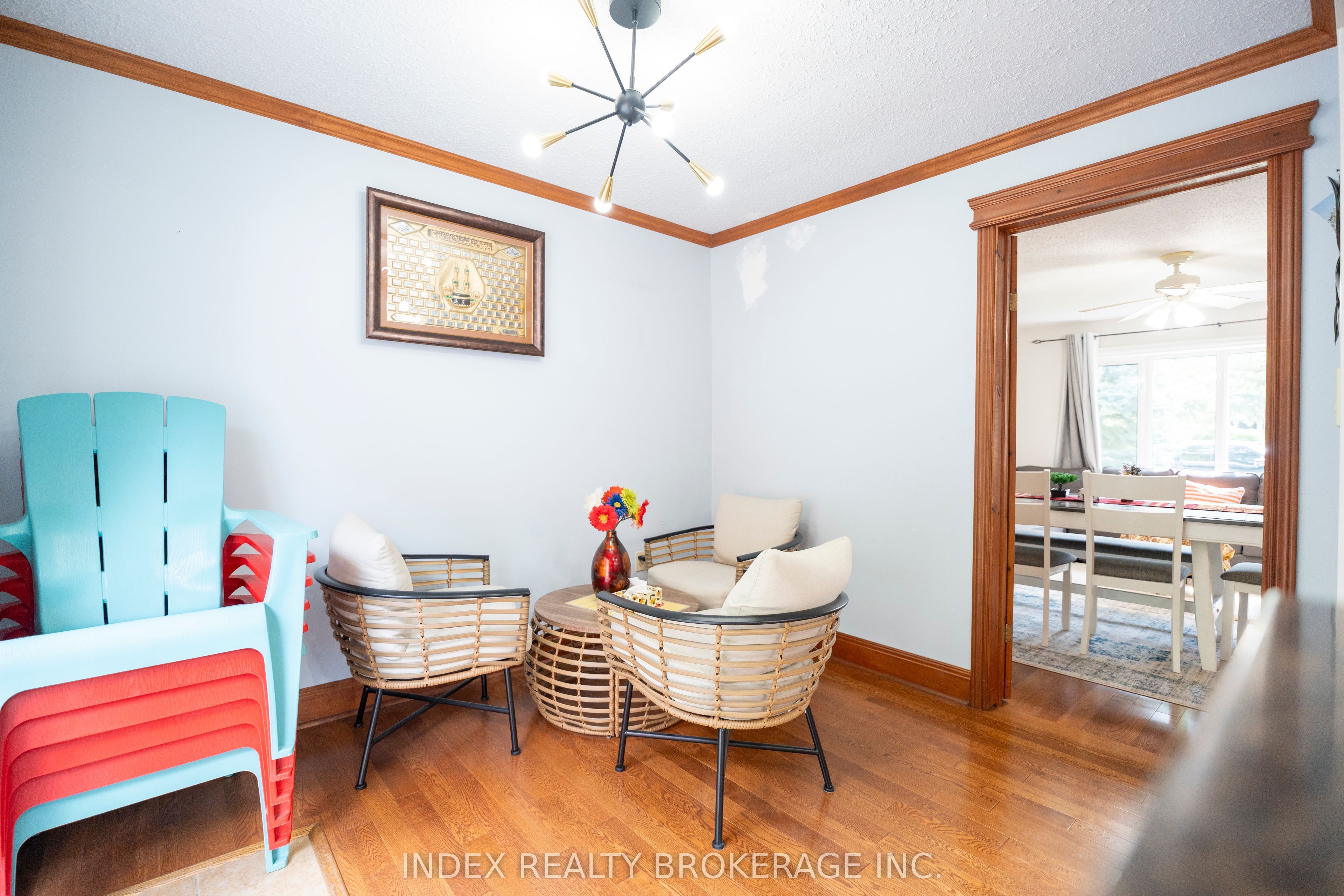 Photo 65 of 1073 Kent Avenue E, Oakville, College Park — HOMEH