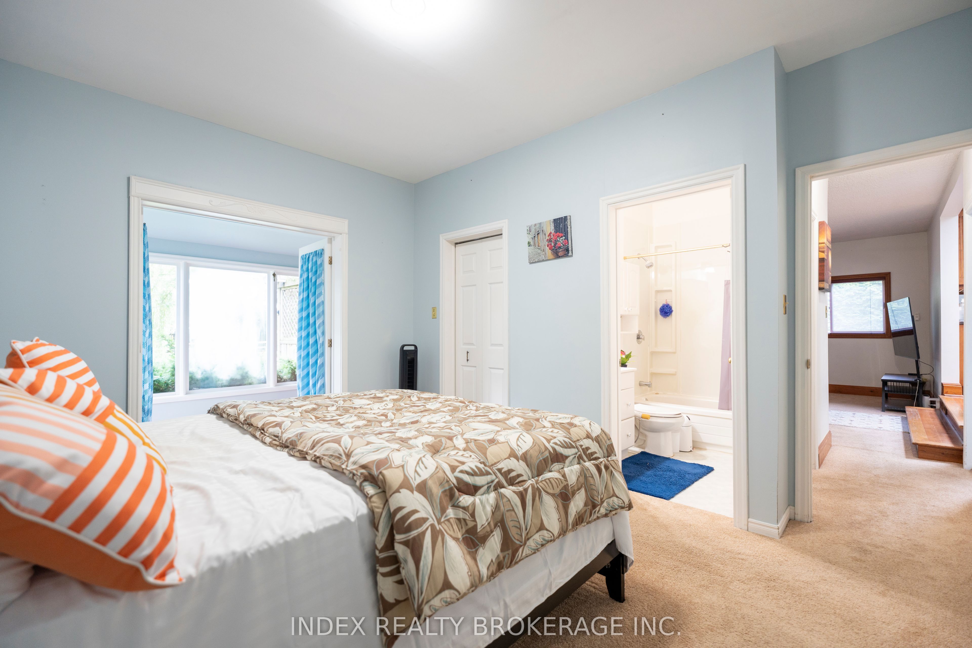 Photo 83 of 1073 Kent Avenue E, Oakville, College Park — HOMEH