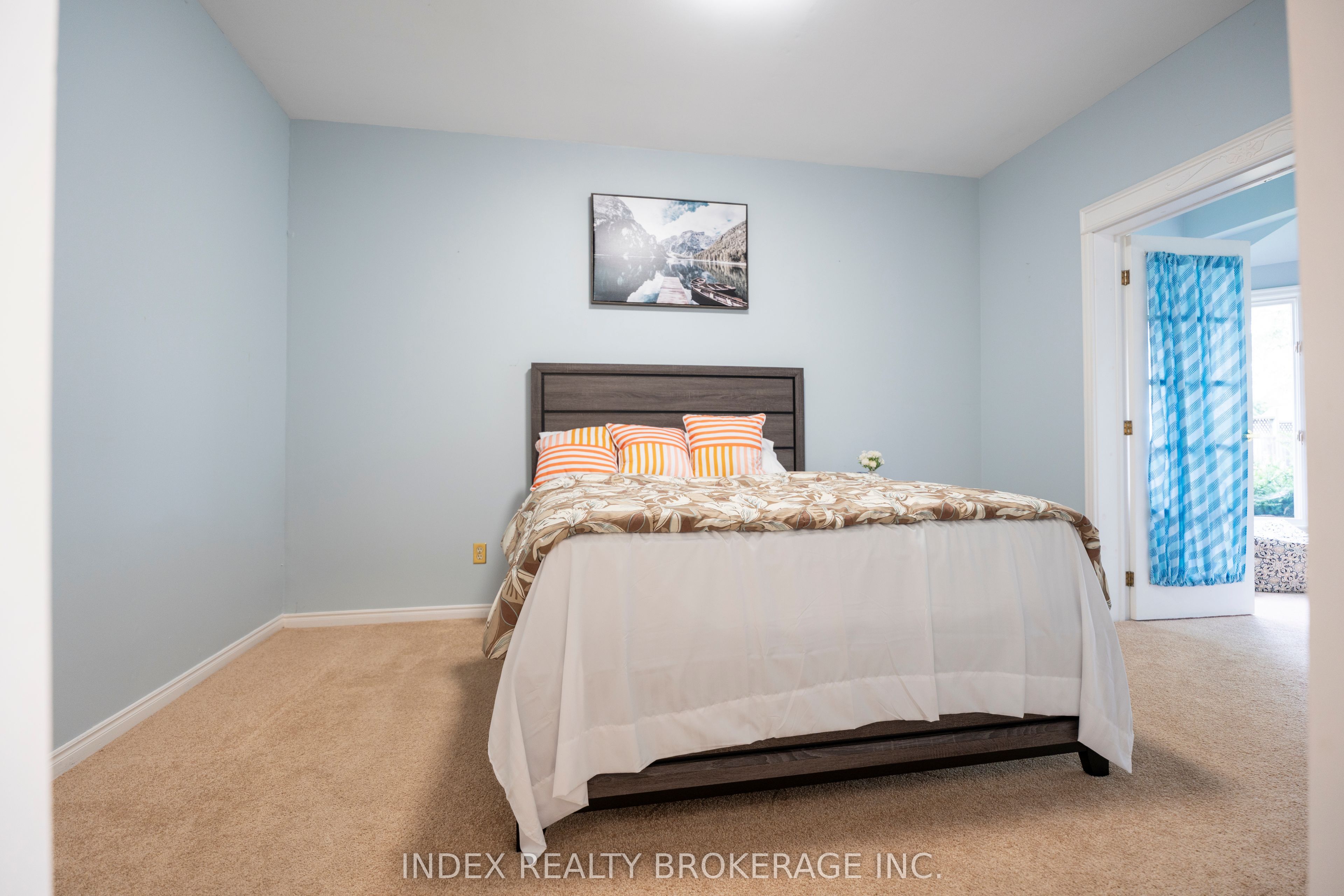 Photo 81 of 1073 Kent Avenue E, Oakville, College Park — HOMEH