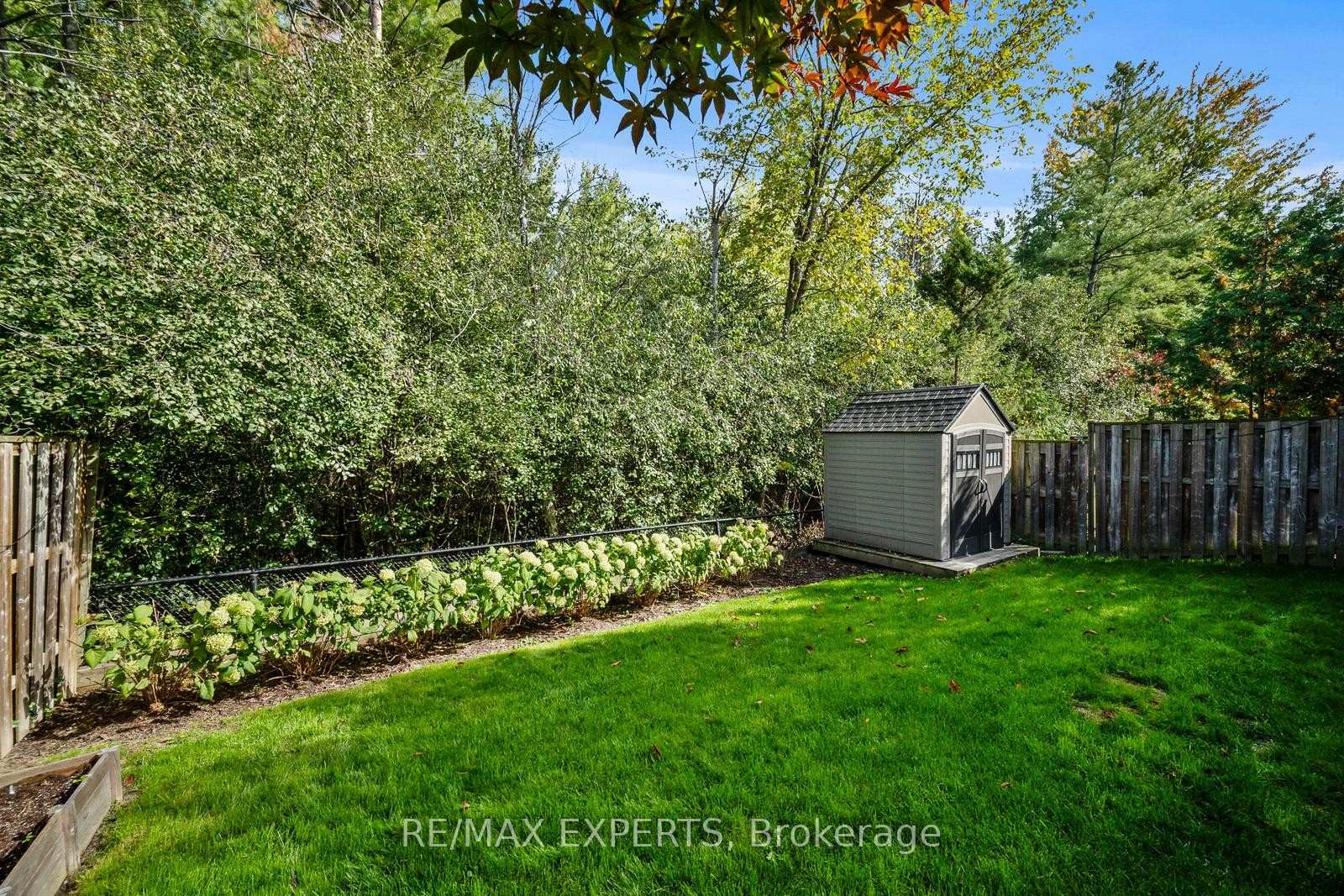 Photo 5 of 106 Castelli Court, Caledon, Bolton North — HOMEH