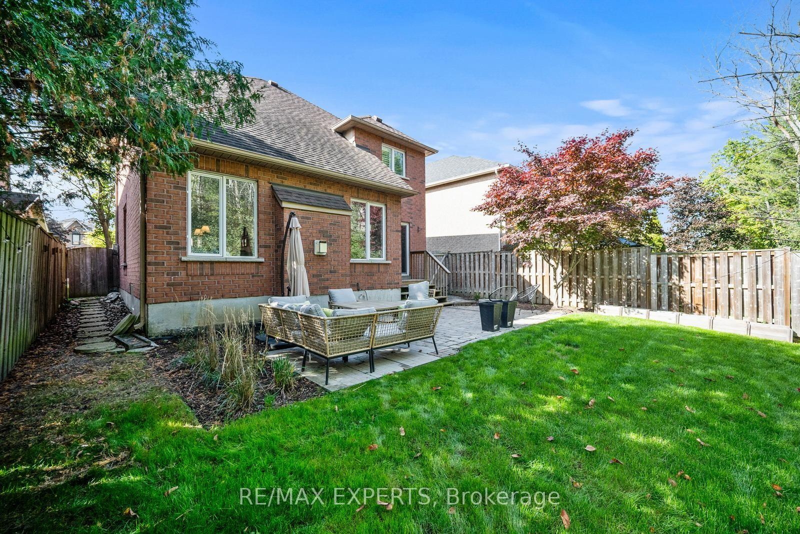 Photo 37 of 106 Castelli Court, Caledon, Bolton North — HOMEH