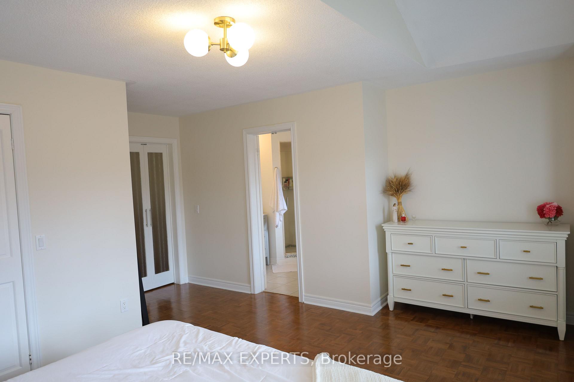 Photo 32 of 106 Castelli Court, Caledon, Bolton North — HOMEH