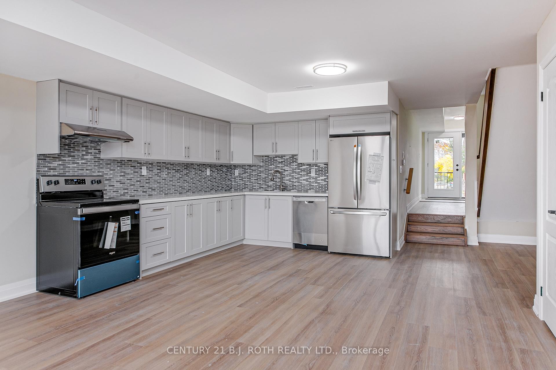 Photo 6 of Unit 5, 82 Peel Street, Barrie, Wellington — HOMEH