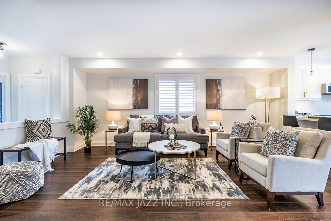 Photo 4 of 47 Hutton Place, Clarington, Bowmanville — HOMEH