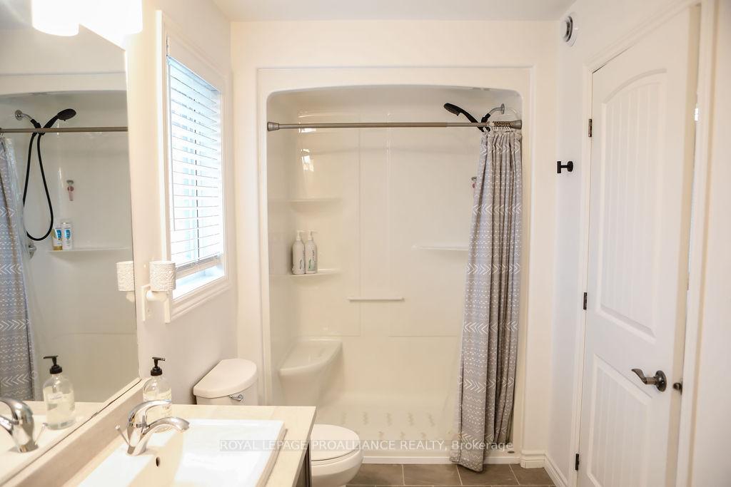 Photo 11 of 70 Cottonwood Drive, Belleville, Thurlow Ward — HOMEH