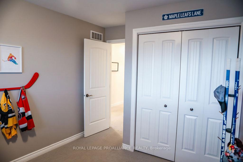 Photo 17 of 70 Cottonwood Drive, Belleville, Thurlow Ward — HOMEH