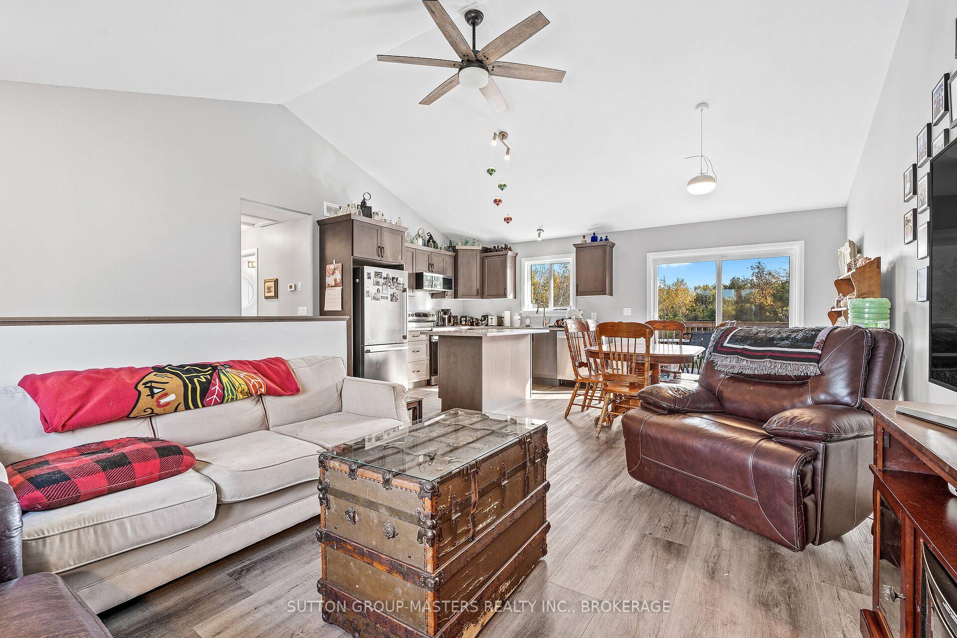 Photo 14 of 6442 Road 38 N, Frontenac, Frontenac South — HOMEH