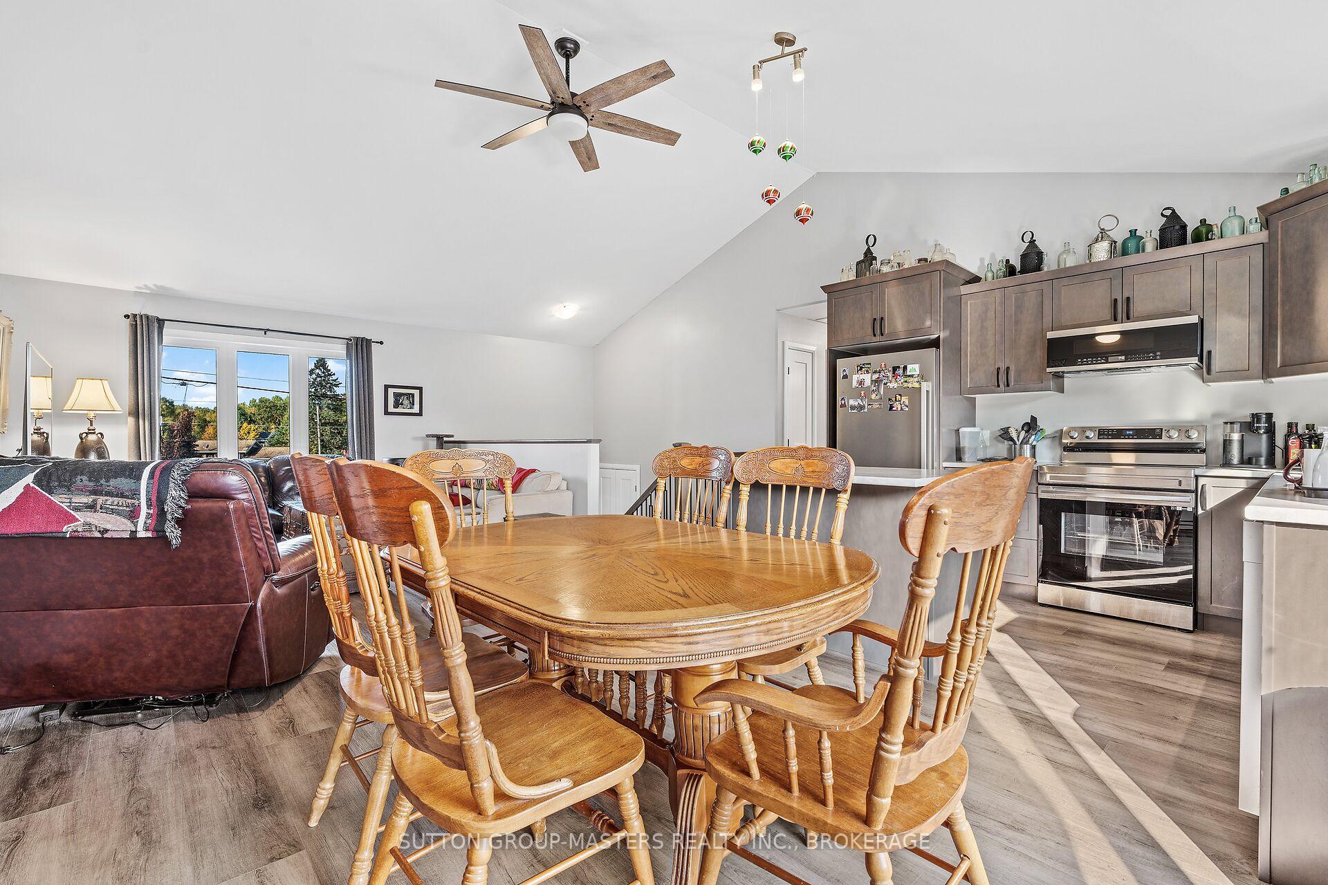 Photo 16 of 6442 Road 38 N, Frontenac, Frontenac South — HOMEH