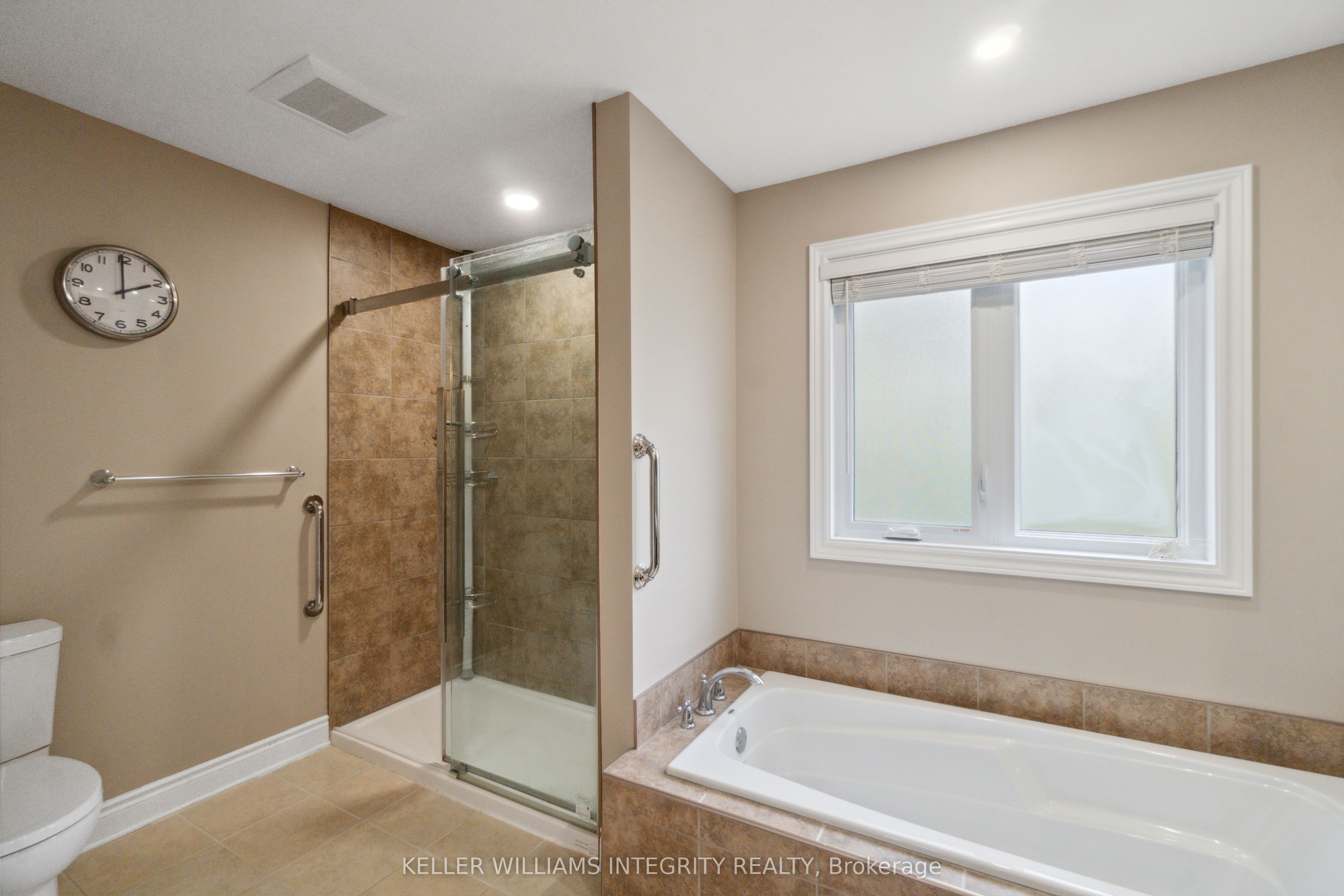 Photo 86 of 8 Spindle Way, Ottawa, Stittsville (South) — HOMEH
