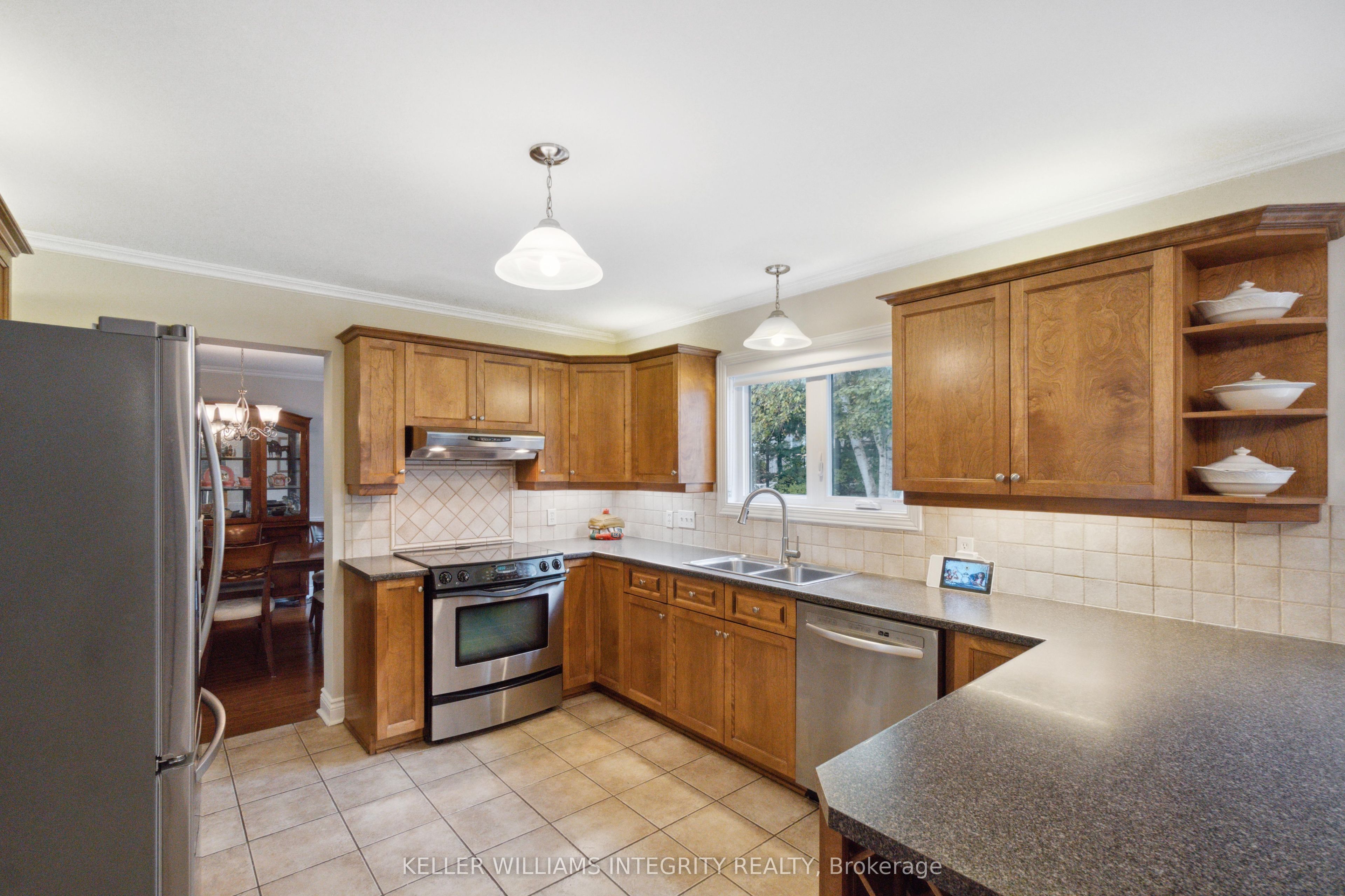 Photo 68 of 8 Spindle Way, Ottawa, Stittsville (South) — HOMEH