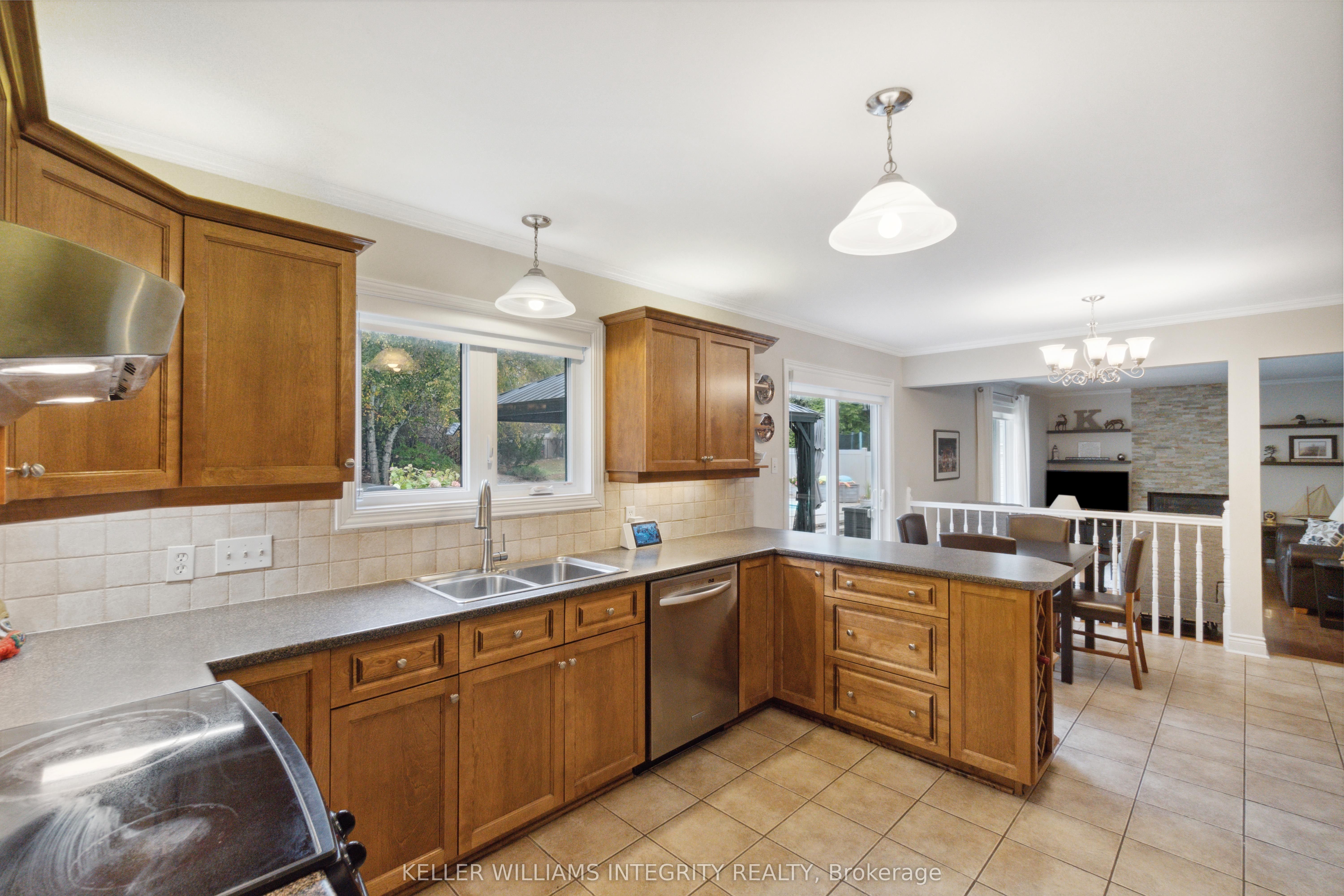Photo 66 of 8 Spindle Way, Ottawa, Stittsville (South) — HOMEH