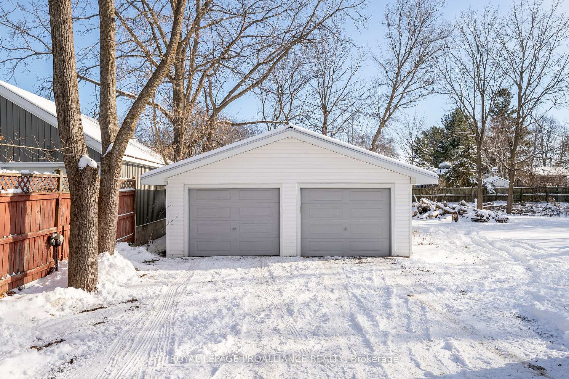 Photo 2 of 4084 Perth Road, Frontenac, Frontenac South — HOMEH