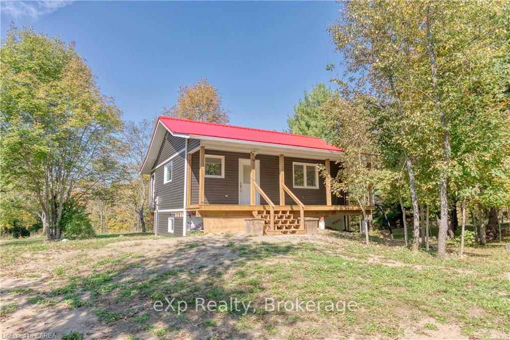 Photo 2 of 1036 Hilltop Road, Frontenac, Frontenac Centre — HOMEH