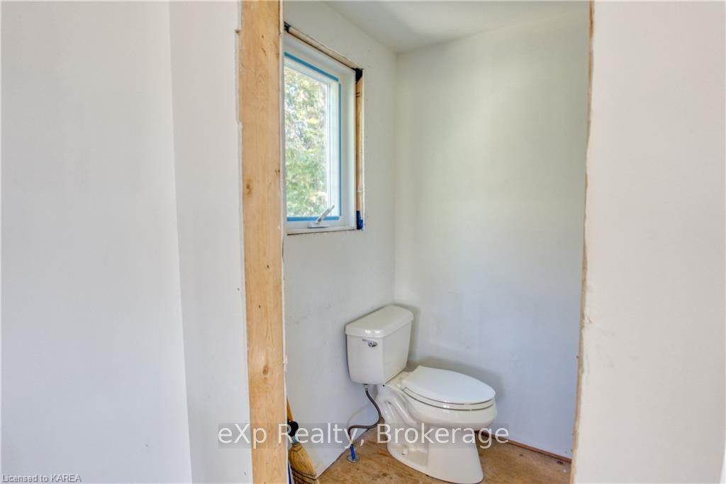 Photo 13 of 1036 Hilltop Road, Frontenac, Frontenac Centre — HOMEH