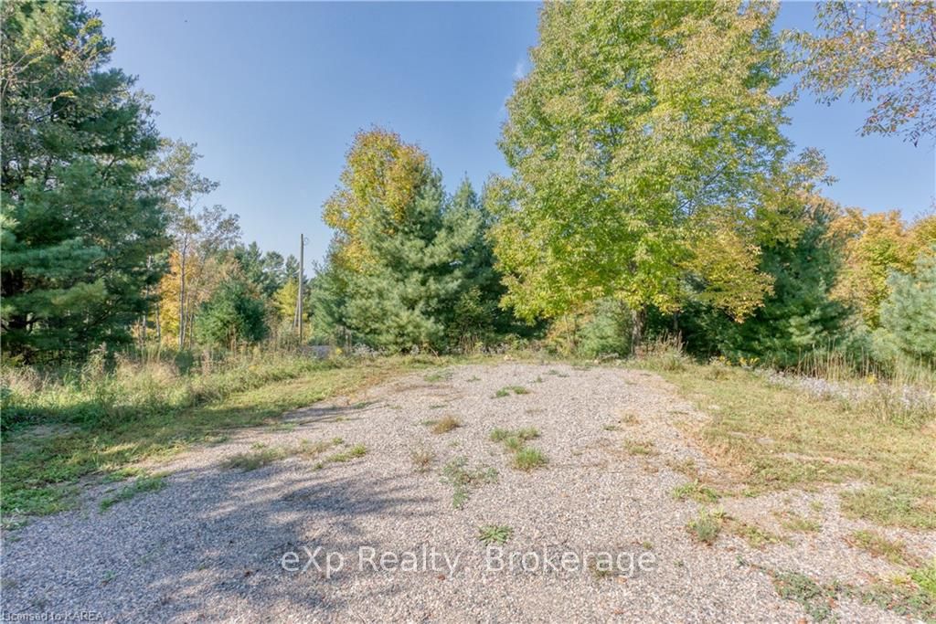 Photo 19 of 1036 Hilltop Road, Frontenac, Frontenac Centre — HOMEH