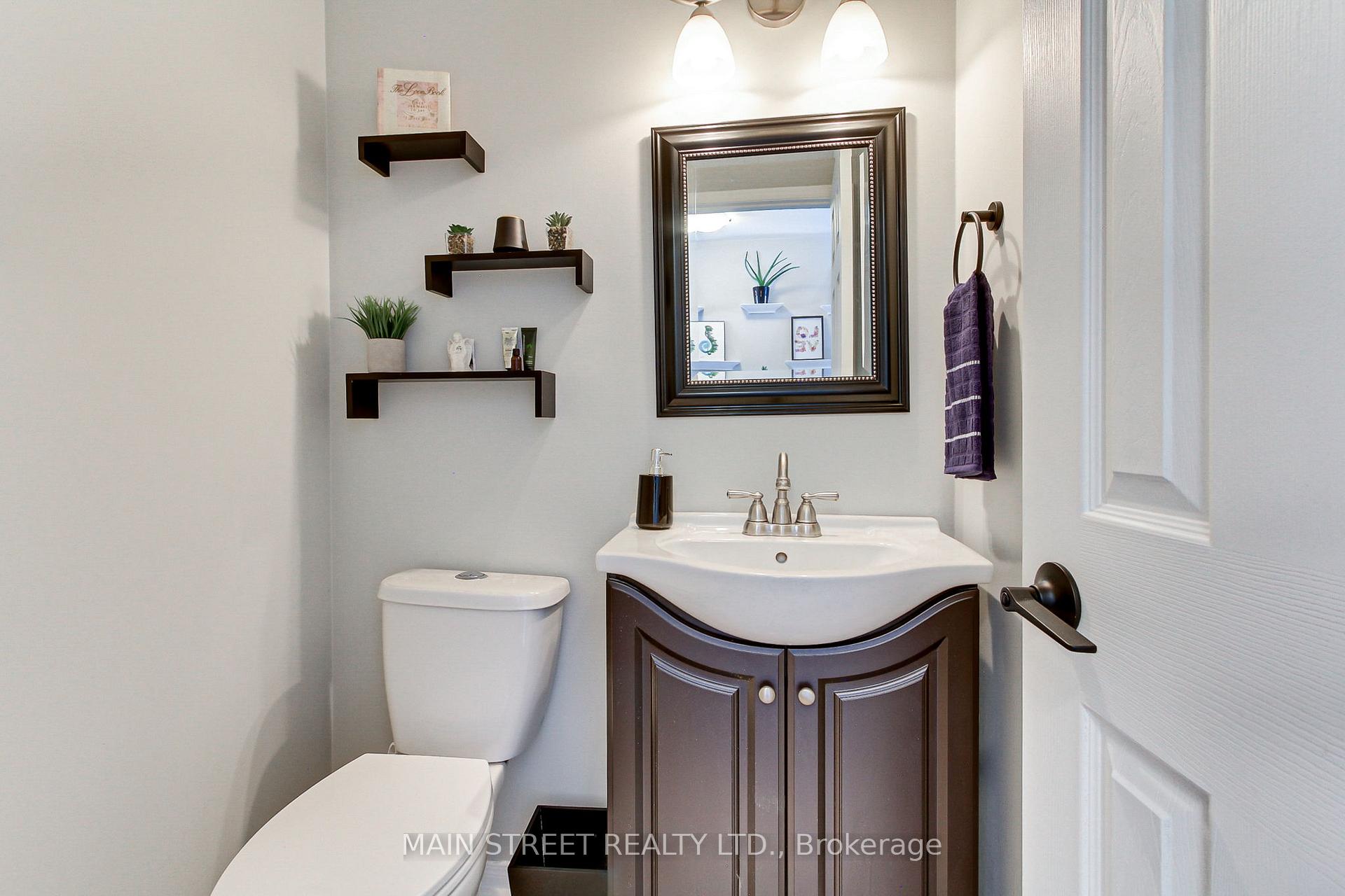 Photo 6 of 75 Baywell Crescent, Aurora, Bayview Wellington — HOMEH