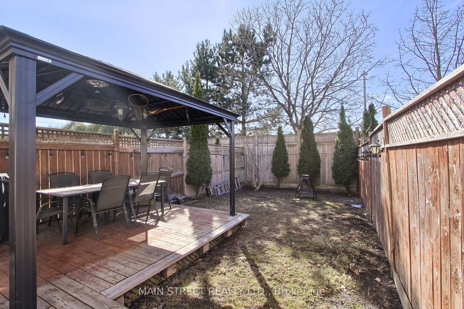 Photo 11 of 75 Baywell Crescent, Aurora, Bayview Wellington — HOMEH
