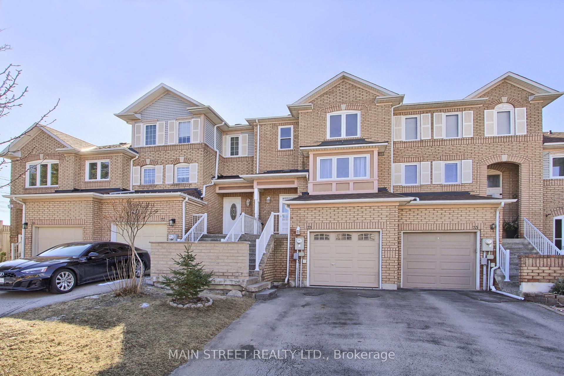 Photo 10 of 75 Baywell Crescent, Aurora, Bayview Wellington — HOMEH