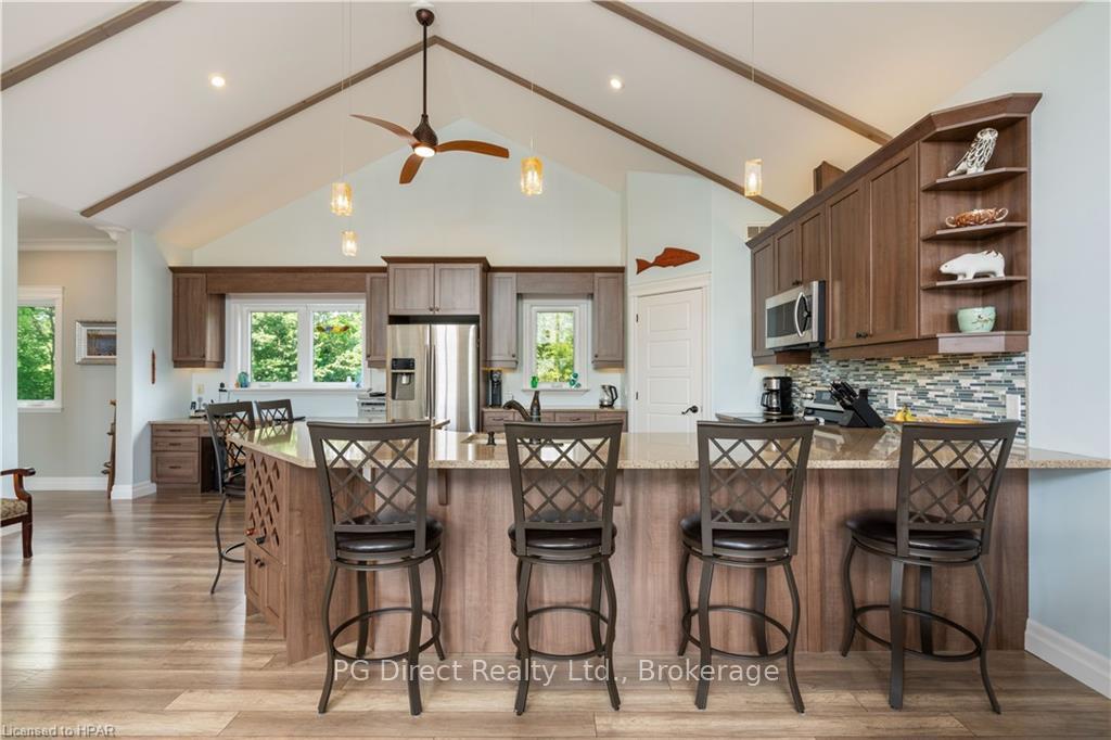 Photo 7 of 38 Oak Bluffs Road, Frontenac, Frontenac South — HOMEH