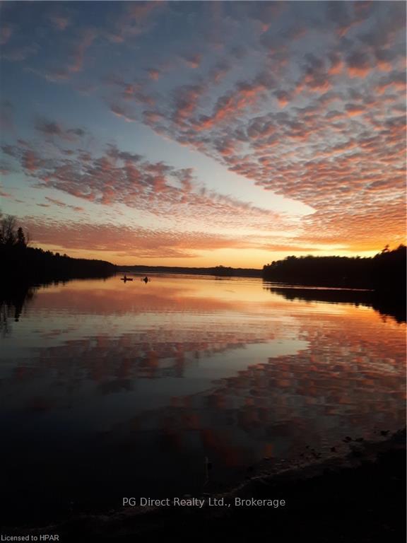 Photo 20 of 38 Oak Bluffs Road, Frontenac, Frontenac South — HOMEH