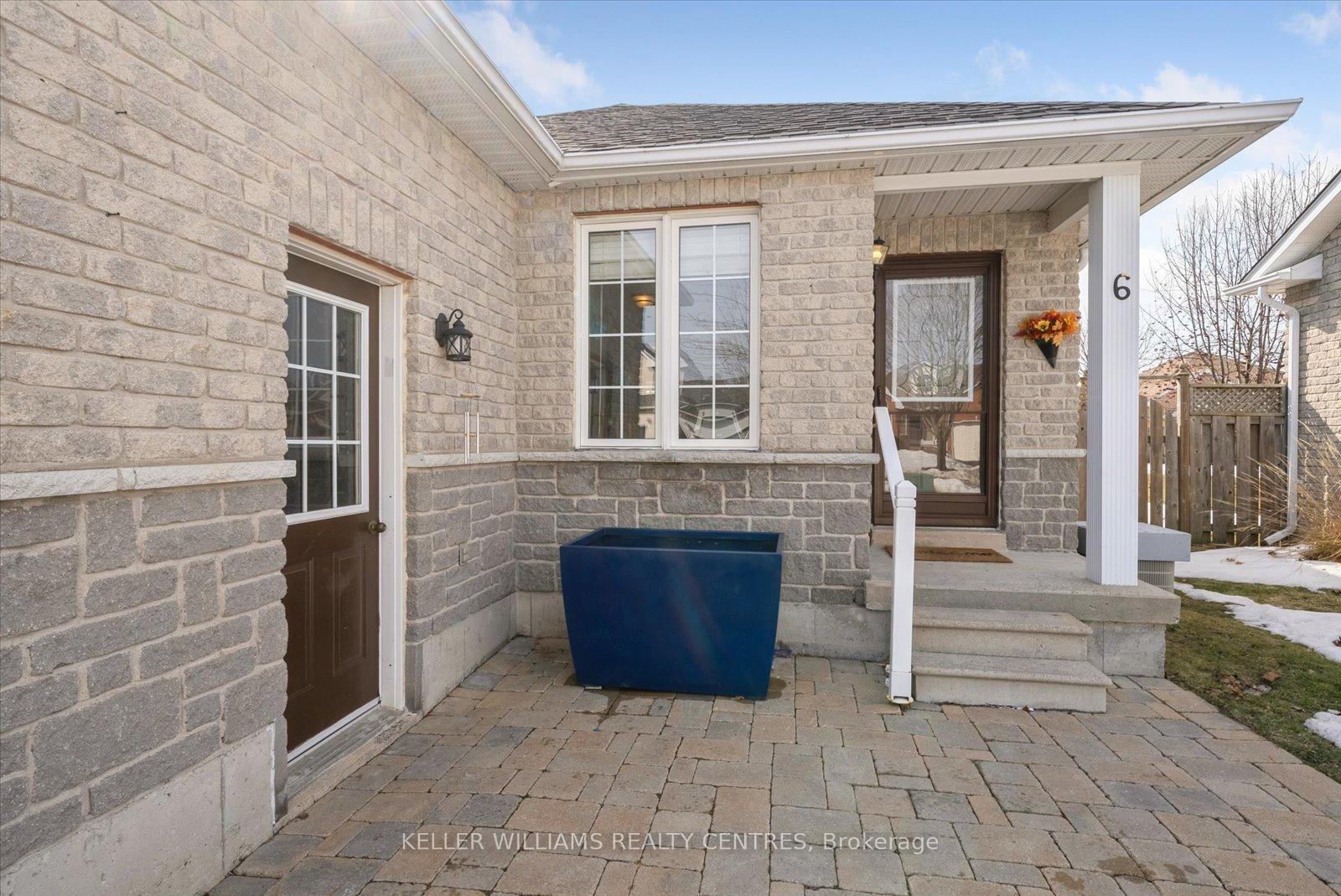 Photo 2 of 6 Rafton Street, Clarington, Newcastle — HOMEH