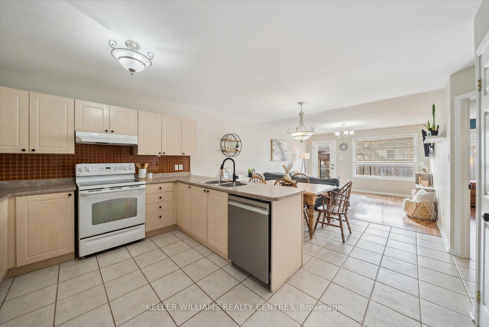 Photo 5 of 6 Rafton Street, Clarington, Newcastle — HOMEH