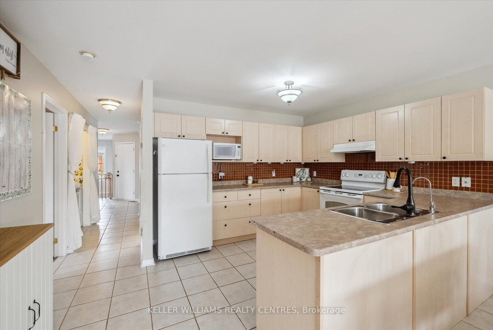 Photo 8 of 6 Rafton Street, Clarington, Newcastle — HOMEH