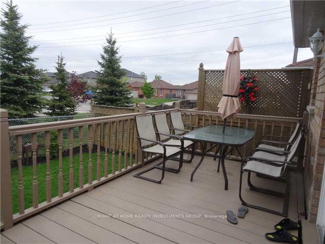 Photo 5 of Unit Main, 4 Stollar Boulevard, Barrie, Little Lake — HOMEH