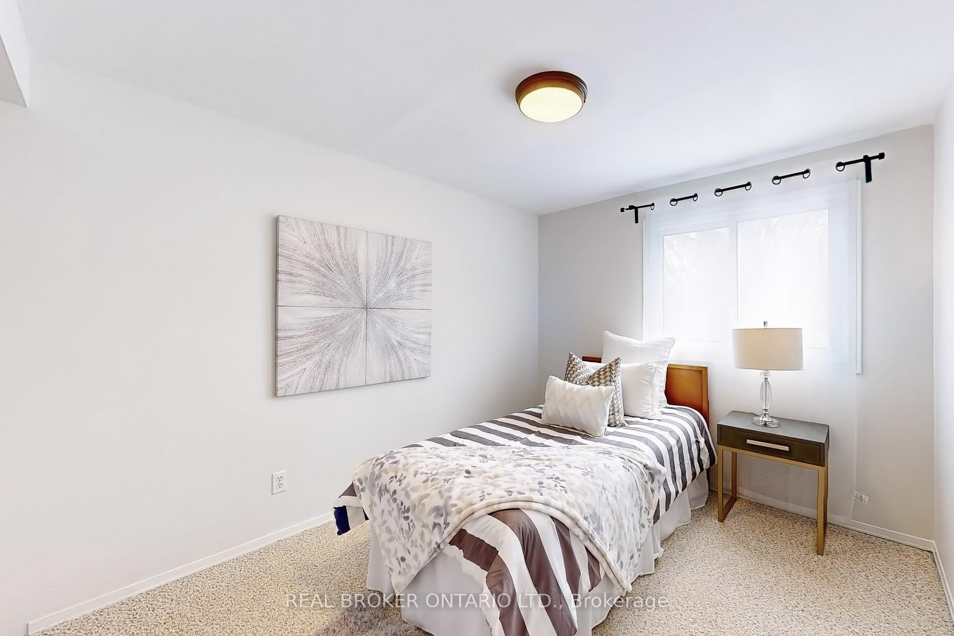 Photo 19 of 21 Prout Drive, Clarington, Bowmanville — HOMEH