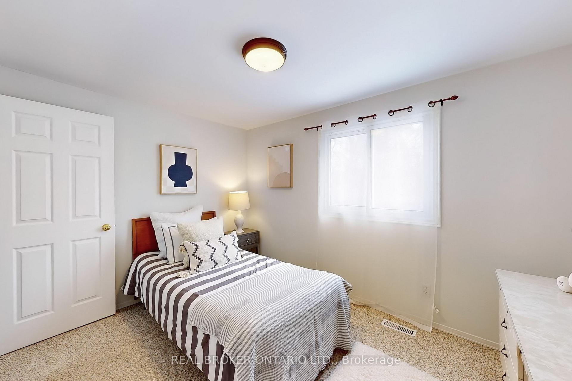 Photo 20 of 21 Prout Drive, Clarington, Bowmanville — HOMEH
