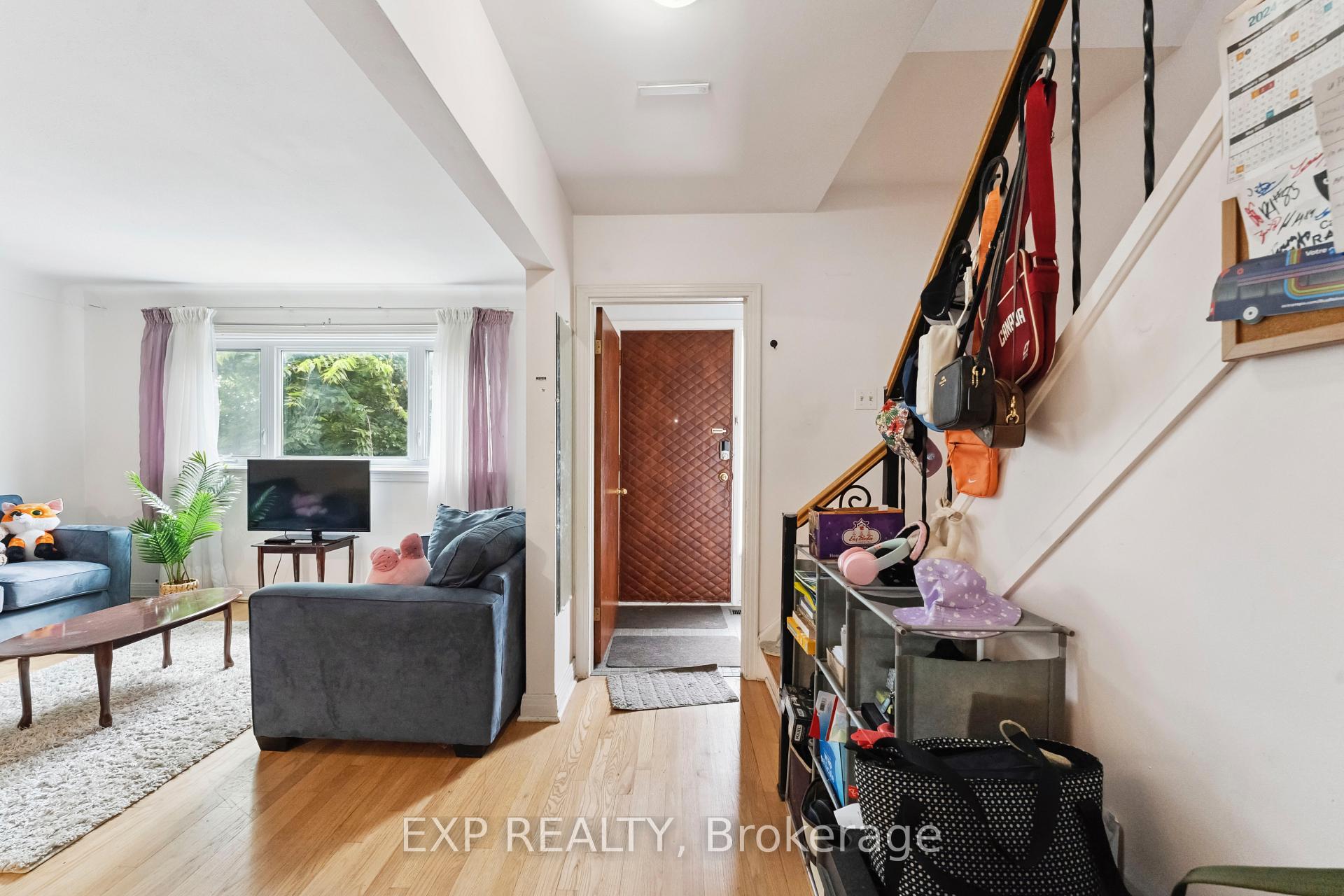 Photo 6 of 1395 Caldwell Avenue, Ottawa, Carlington — HOMEH