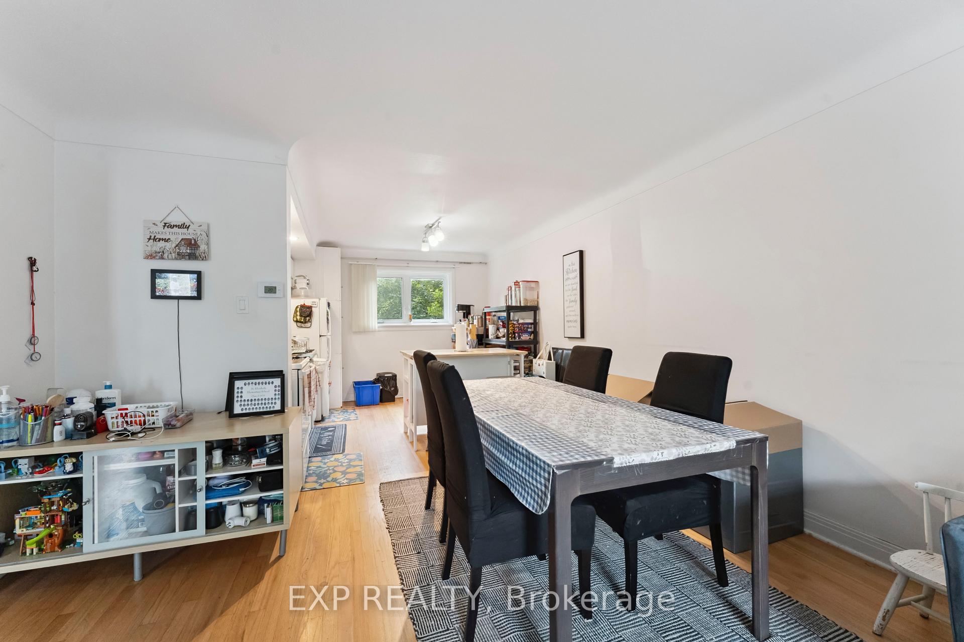 Photo 4 of 1395 Caldwell Avenue, Ottawa, Carlington — HOMEH
