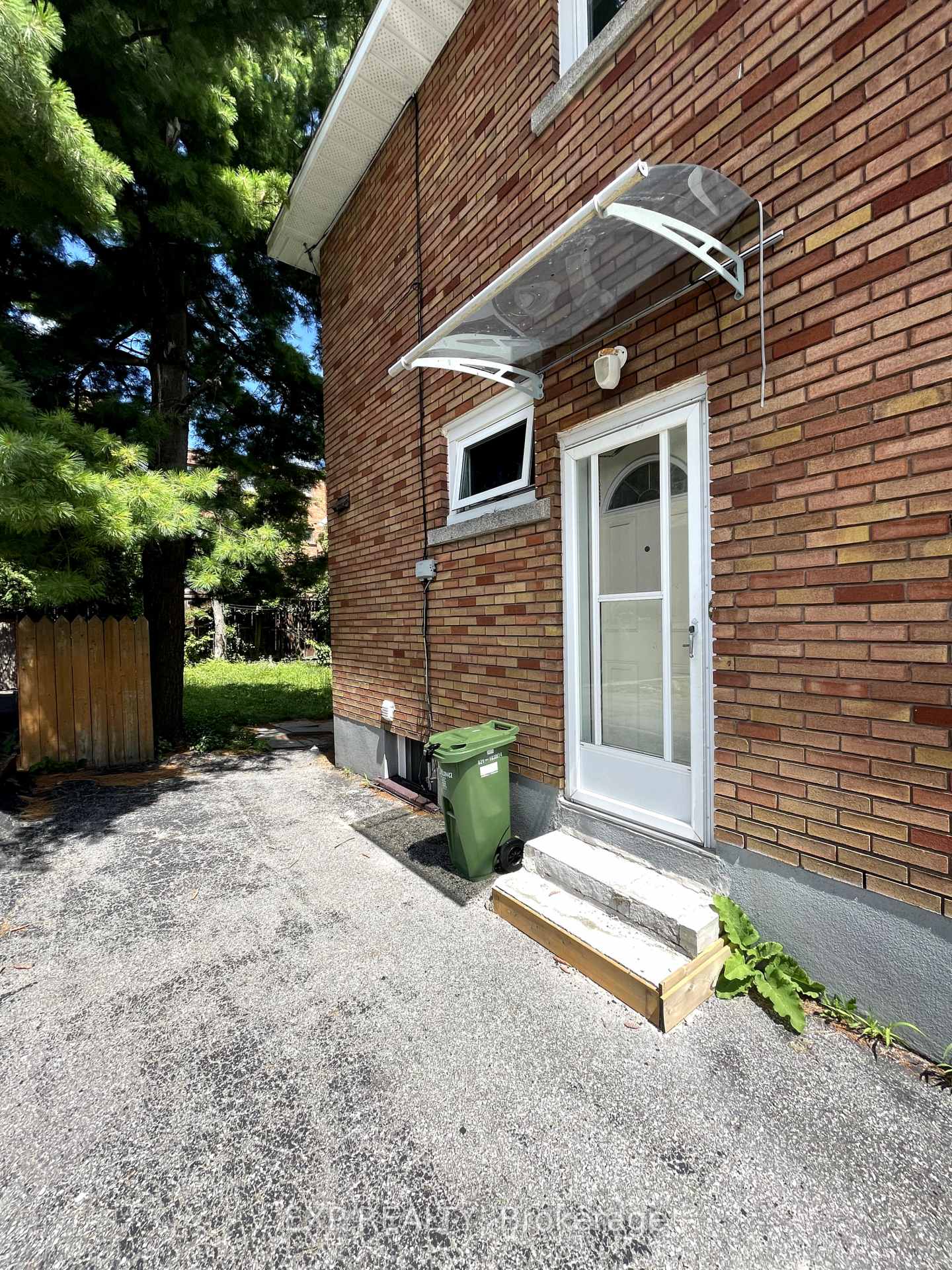 Photo 28 of 1395 Caldwell Avenue, Ottawa, Carlington — HOMEH