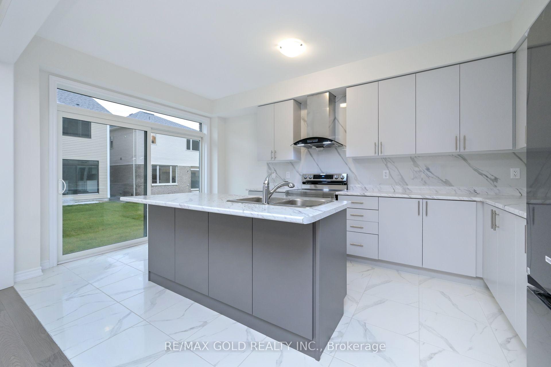 Photo 6 of 40 Prudhoe Terrace, Barrie, Rural Barrie Southeast — HOMEH