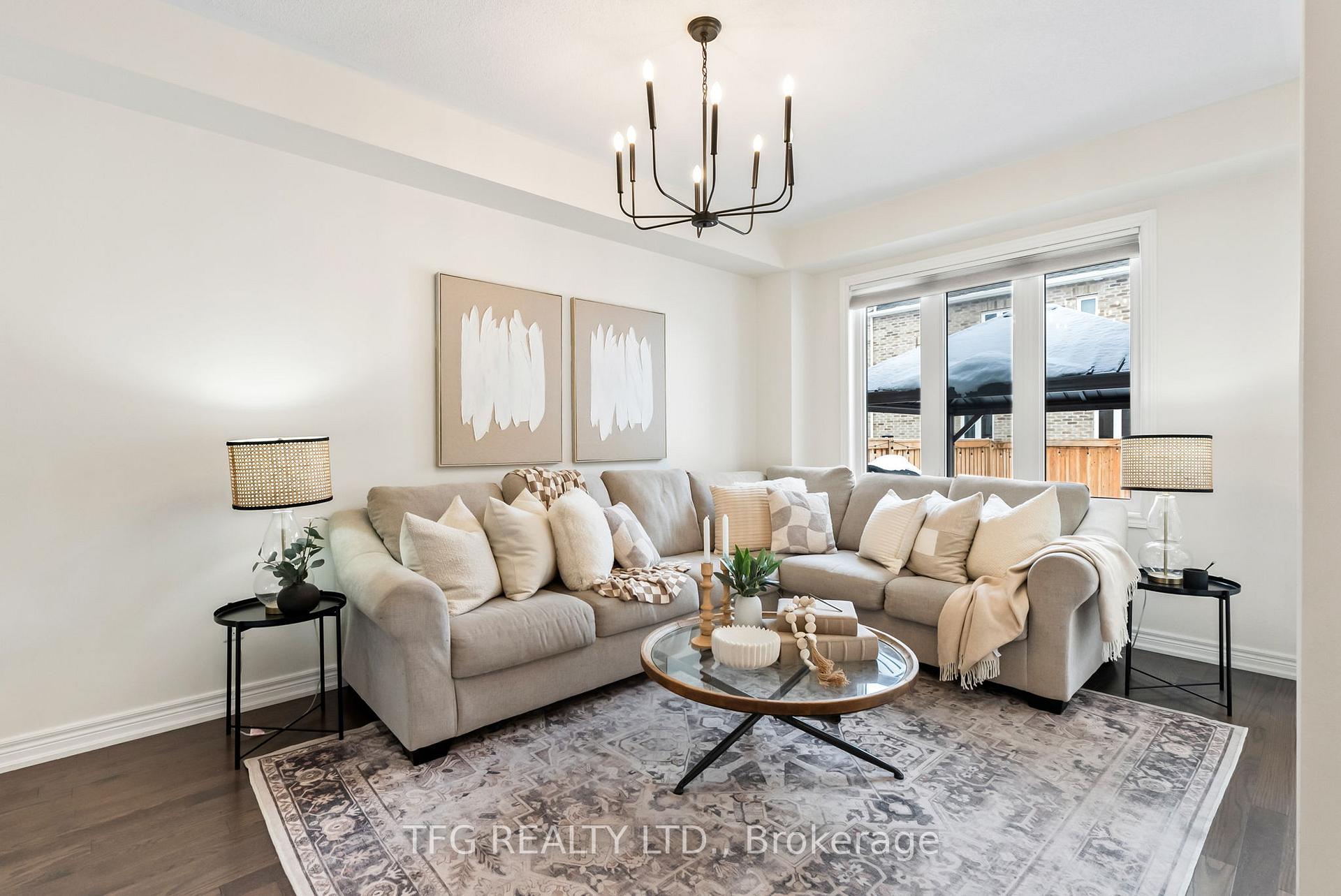 Photo 6 of 208 Ronald Hooper Avenue, Clarington, Bowmanville — HOMEH