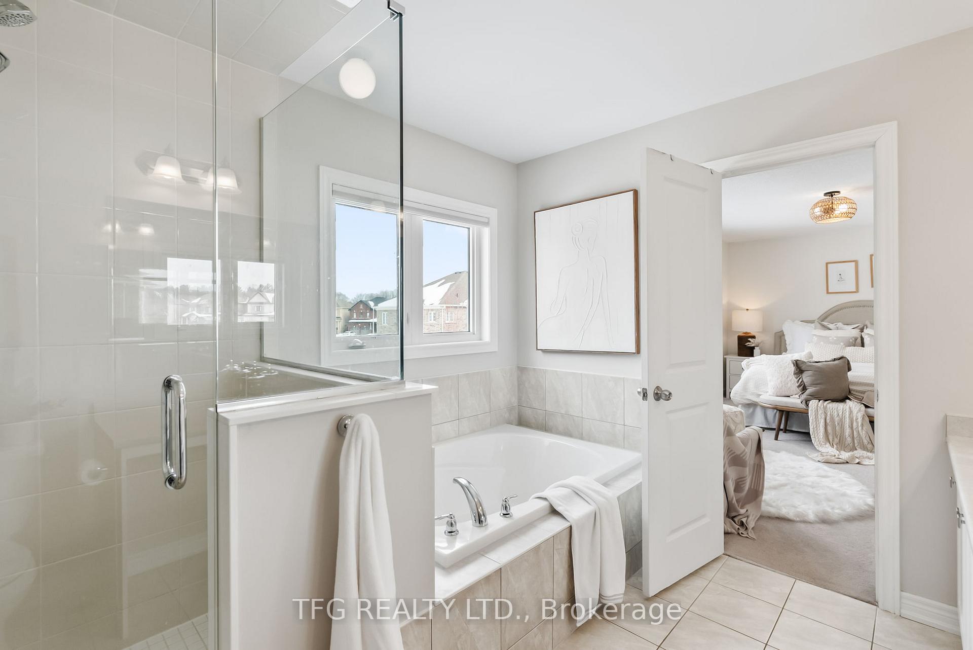 Photo 16 of 208 Ronald Hooper Avenue, Clarington, Bowmanville — HOMEH