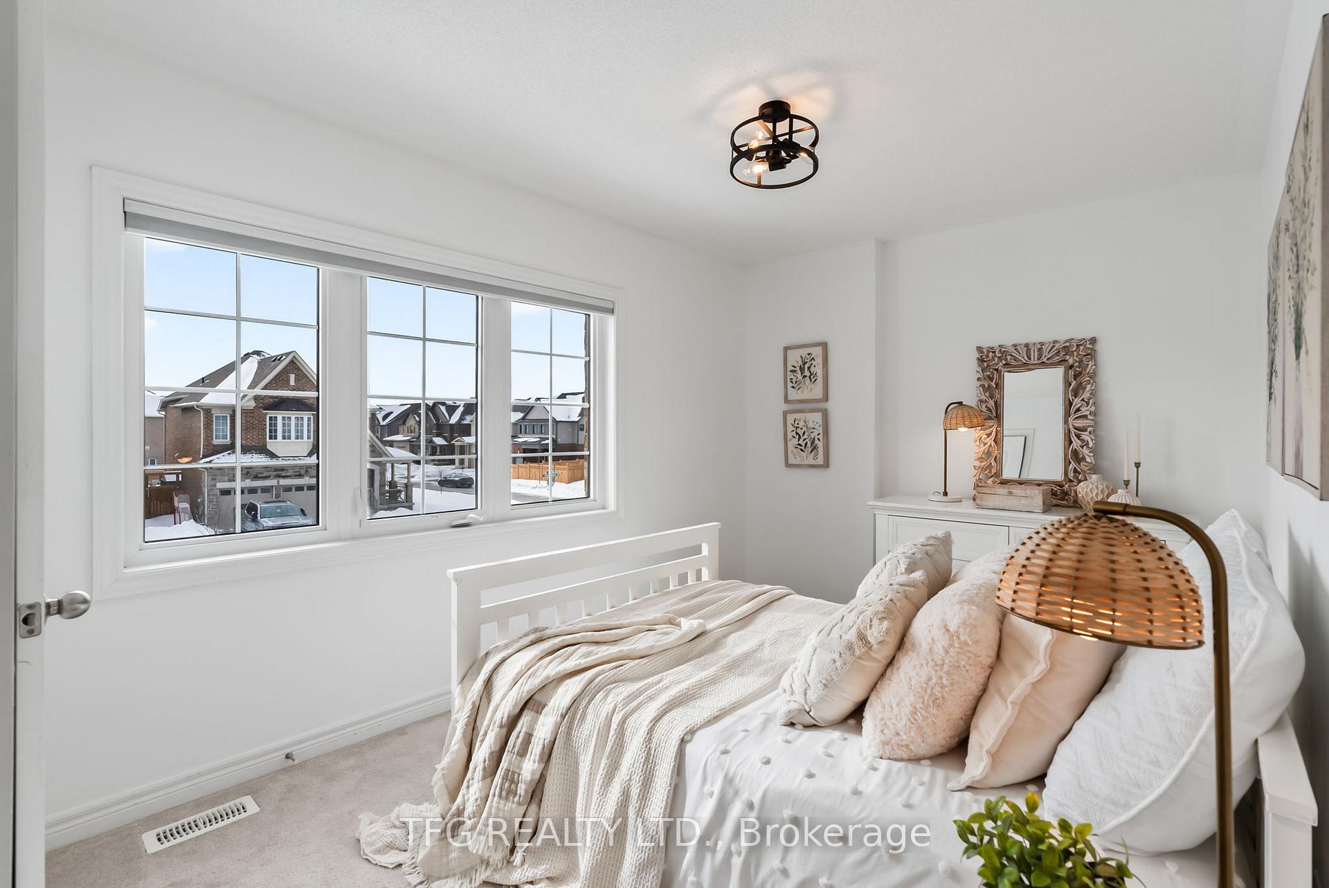 Photo 20 of 208 Ronald Hooper Avenue, Clarington, Bowmanville — HOMEH