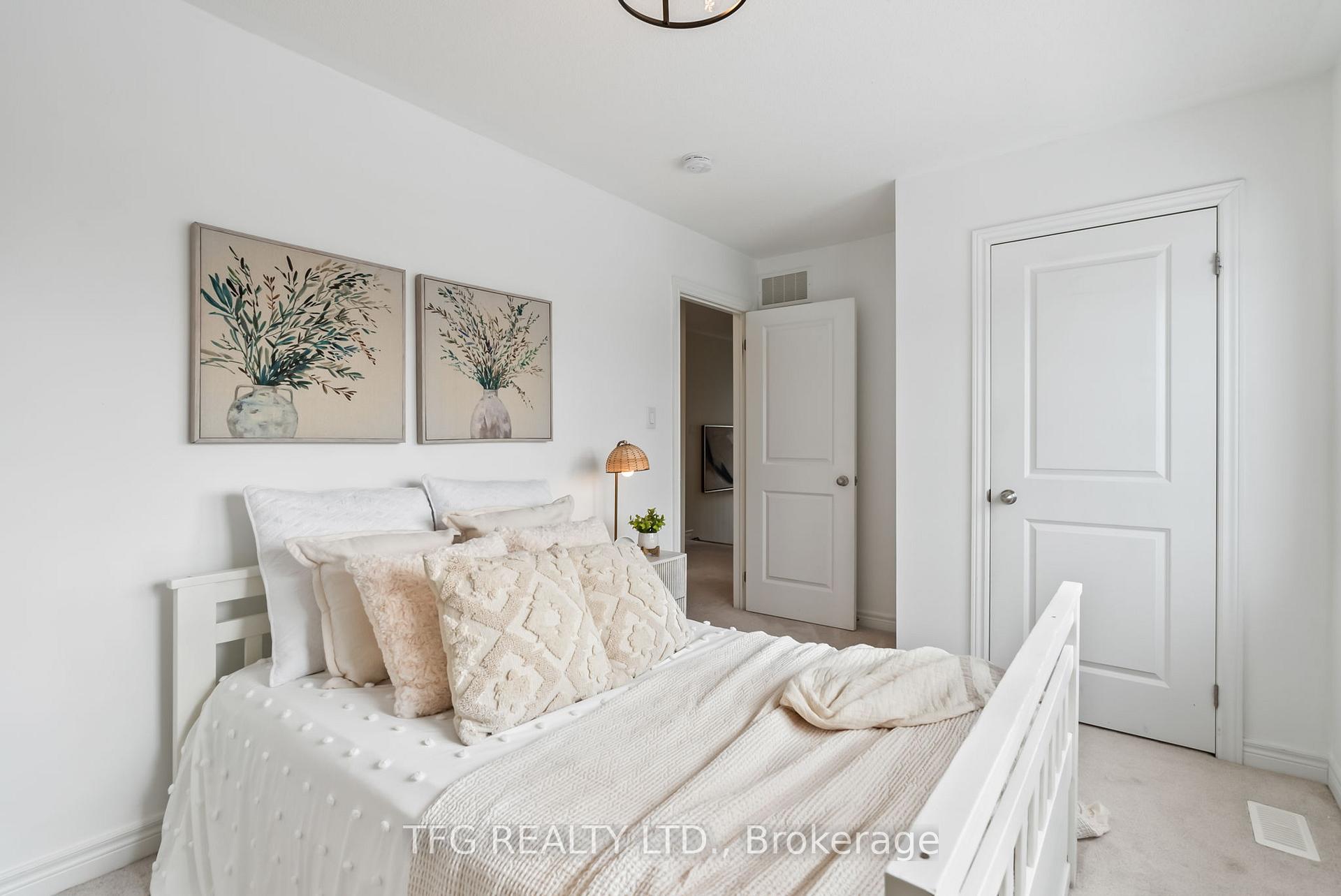 Photo 21 of 208 Ronald Hooper Avenue, Clarington, Bowmanville — HOMEH