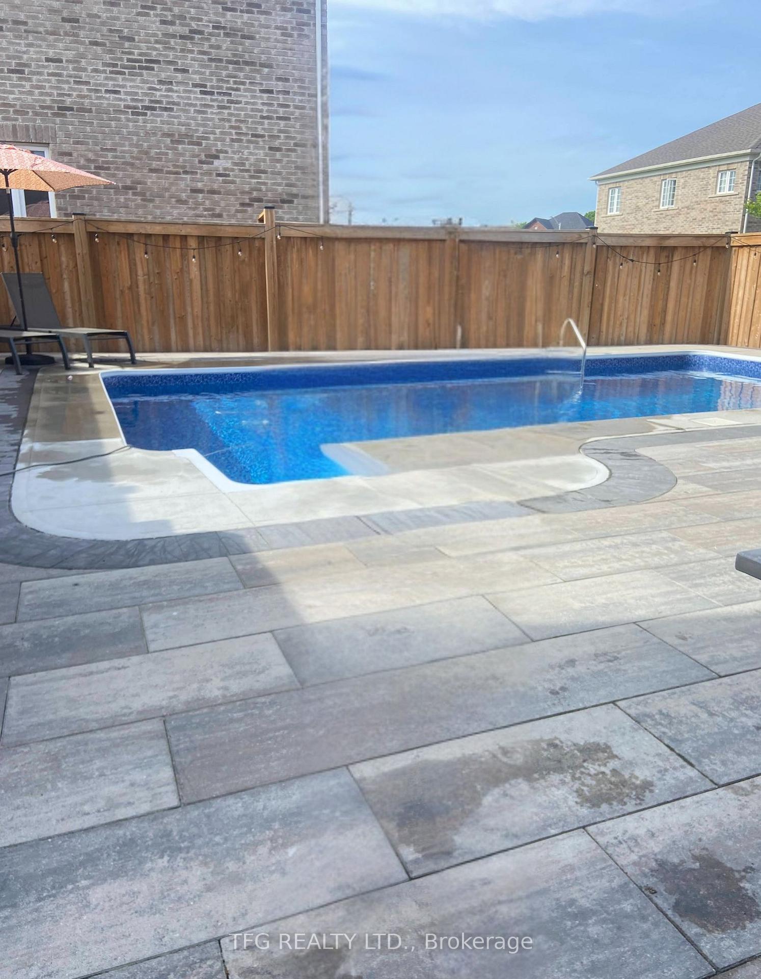 Photo 27 of 208 Ronald Hooper Avenue, Clarington, Bowmanville — HOMEH